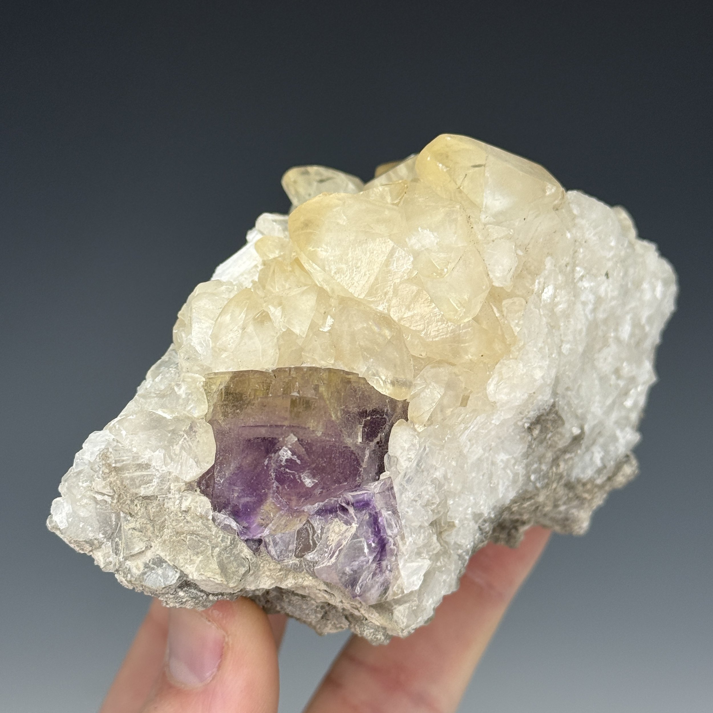 Fluorite, Calcite, Auglaize Quarry, Paulding County, Ohio, USA
