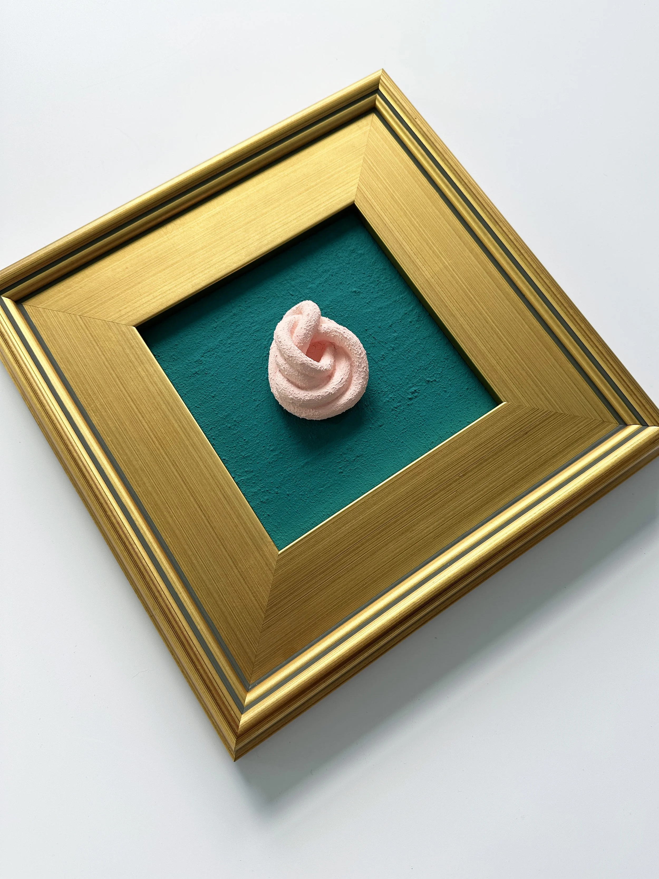 knot-no25-sculptural-painting-stephblondetart-side1.jpg