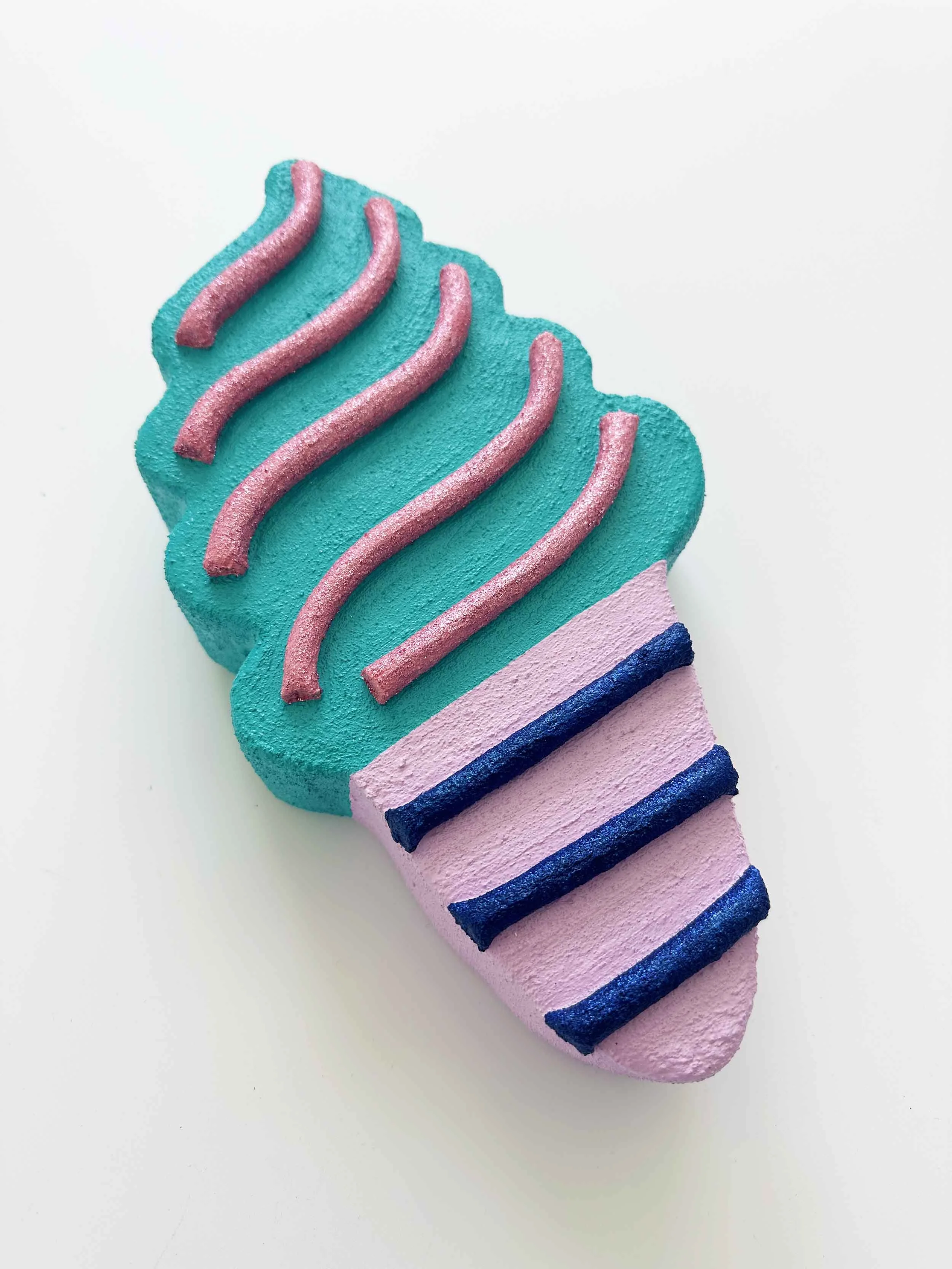 ice-cream-sculpture-no83-steph-blondet-side.jpg