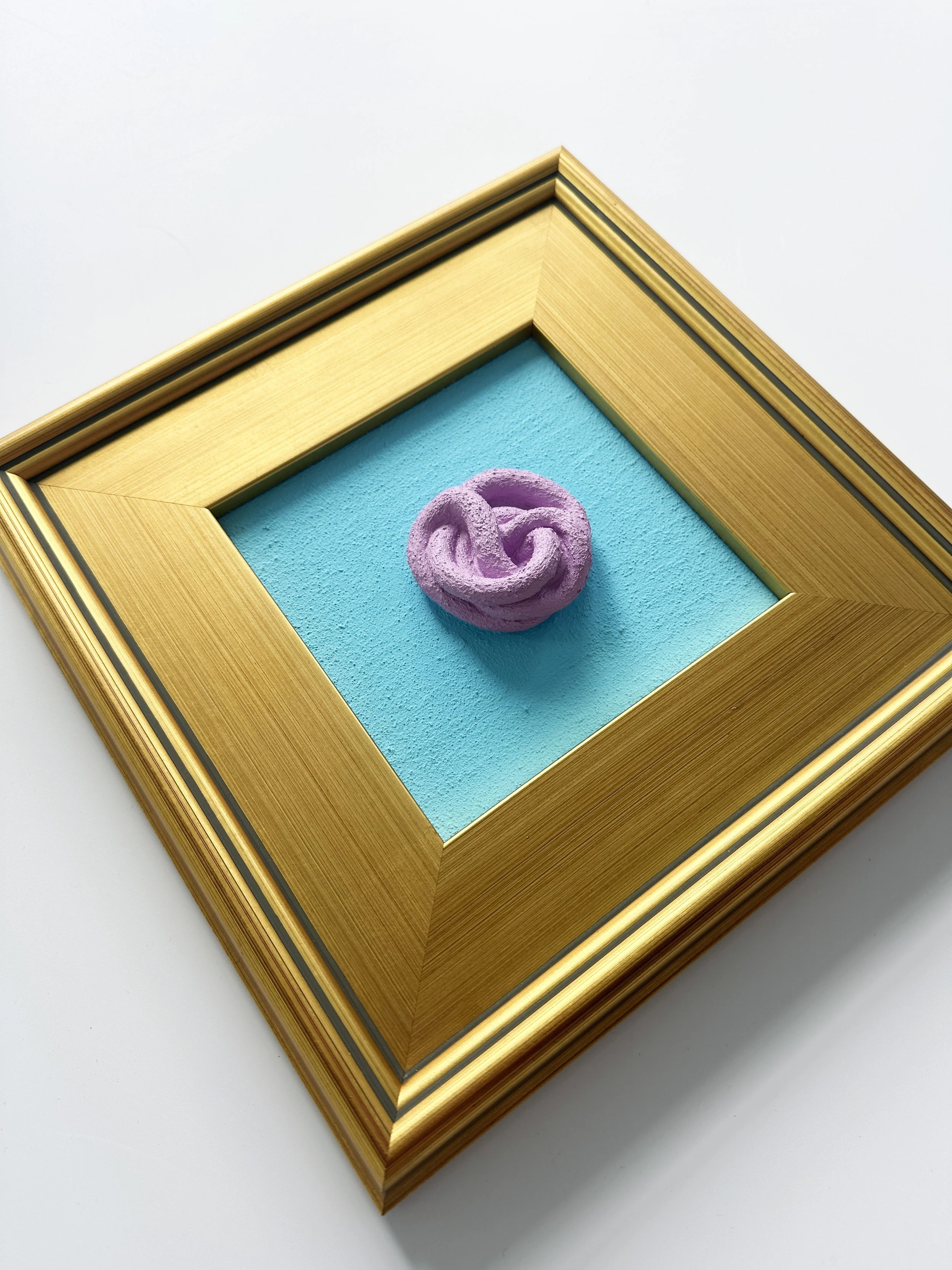 knot-no24-sculptural-painting-stephblondetart-side1.jpg