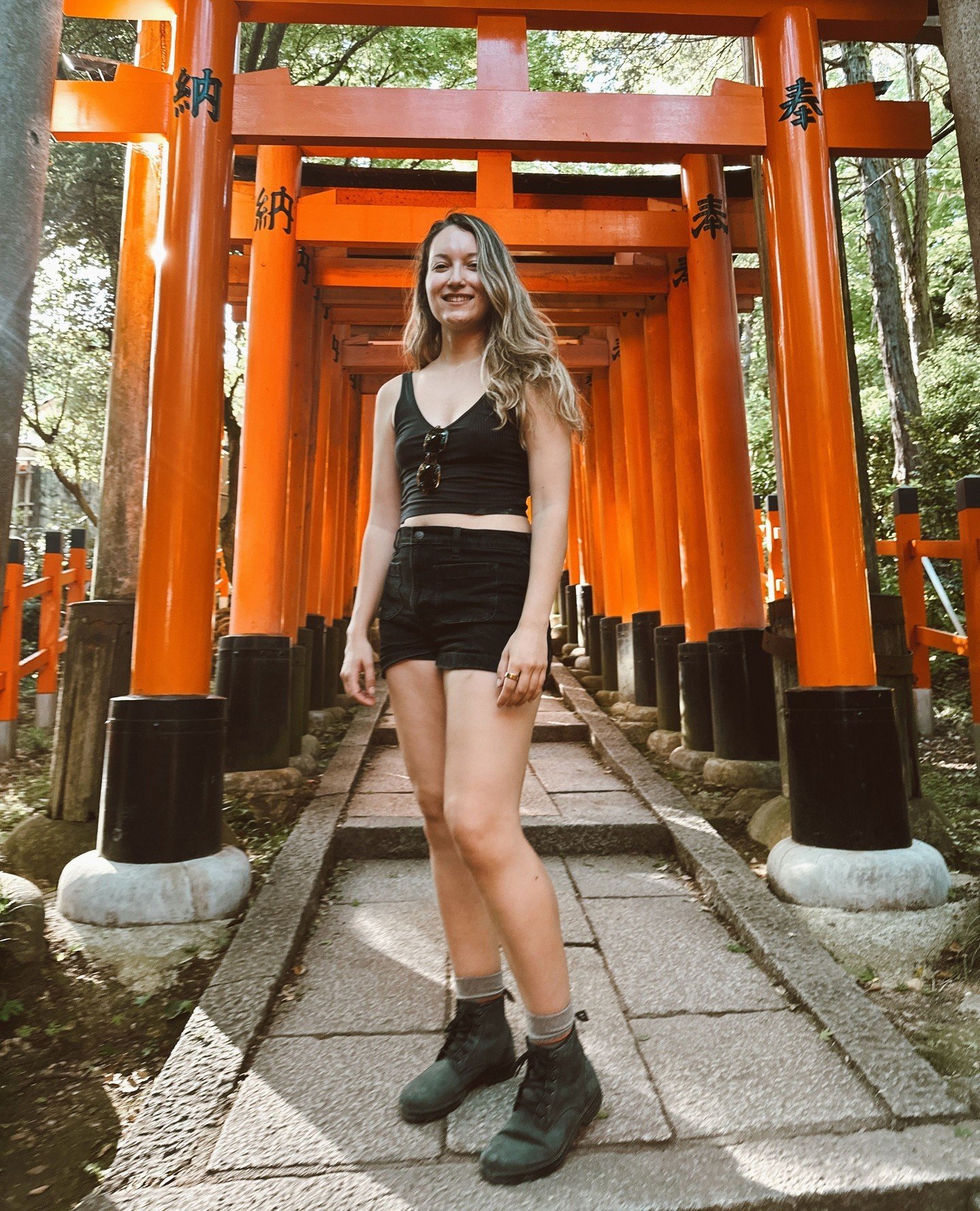 It's been a month of writing and working remotely in Kyoto, Japan -- an absolute dream. ✨ Days spent drinking matcha, exploring shrines, reading in sprawling gardens, and writing in coffeeshops built inside traditional Japanese buildings. ✍️ The beau
