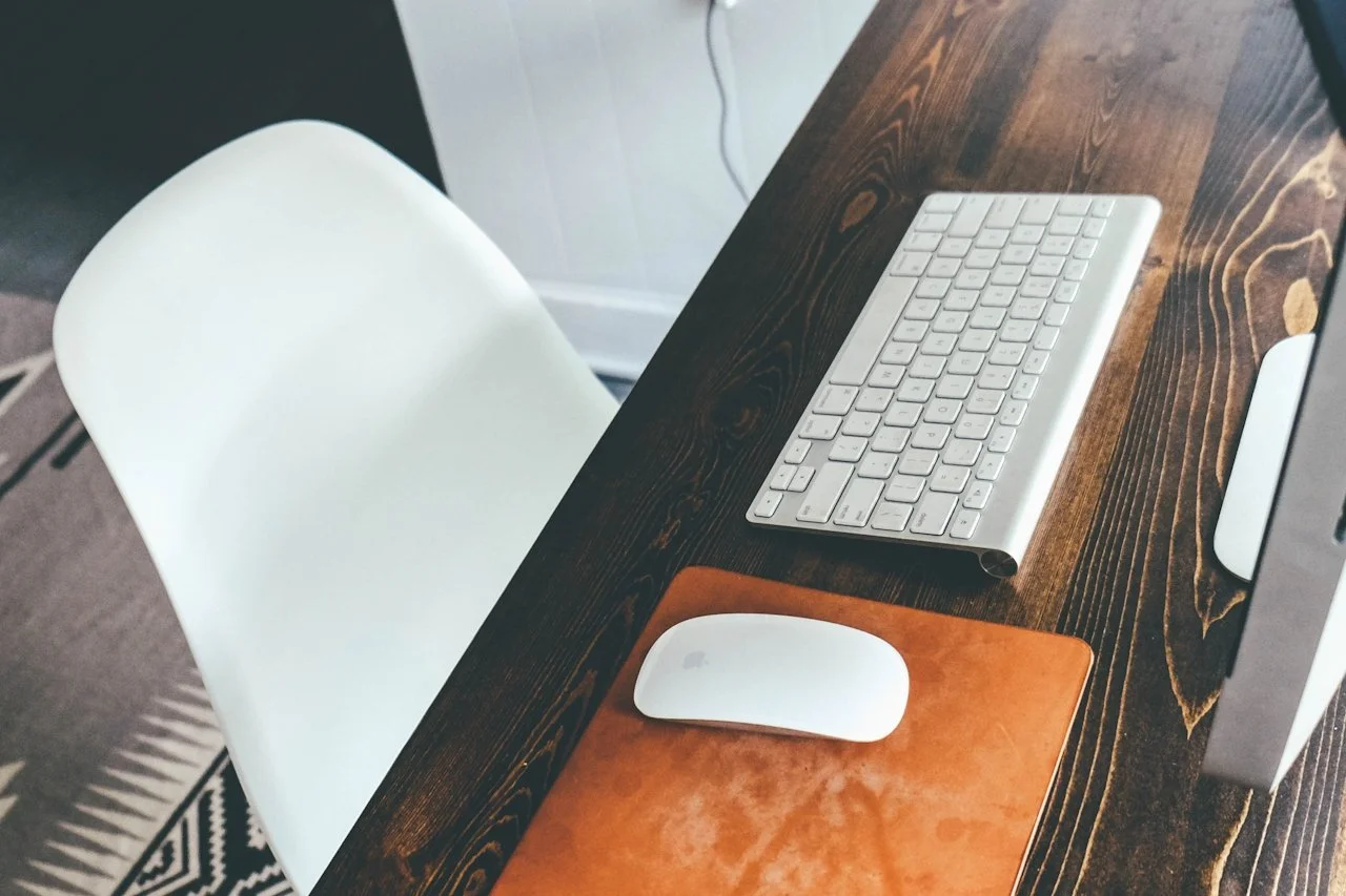 Upwork vs. Fiverr for Freelance Writers: Which is Better?