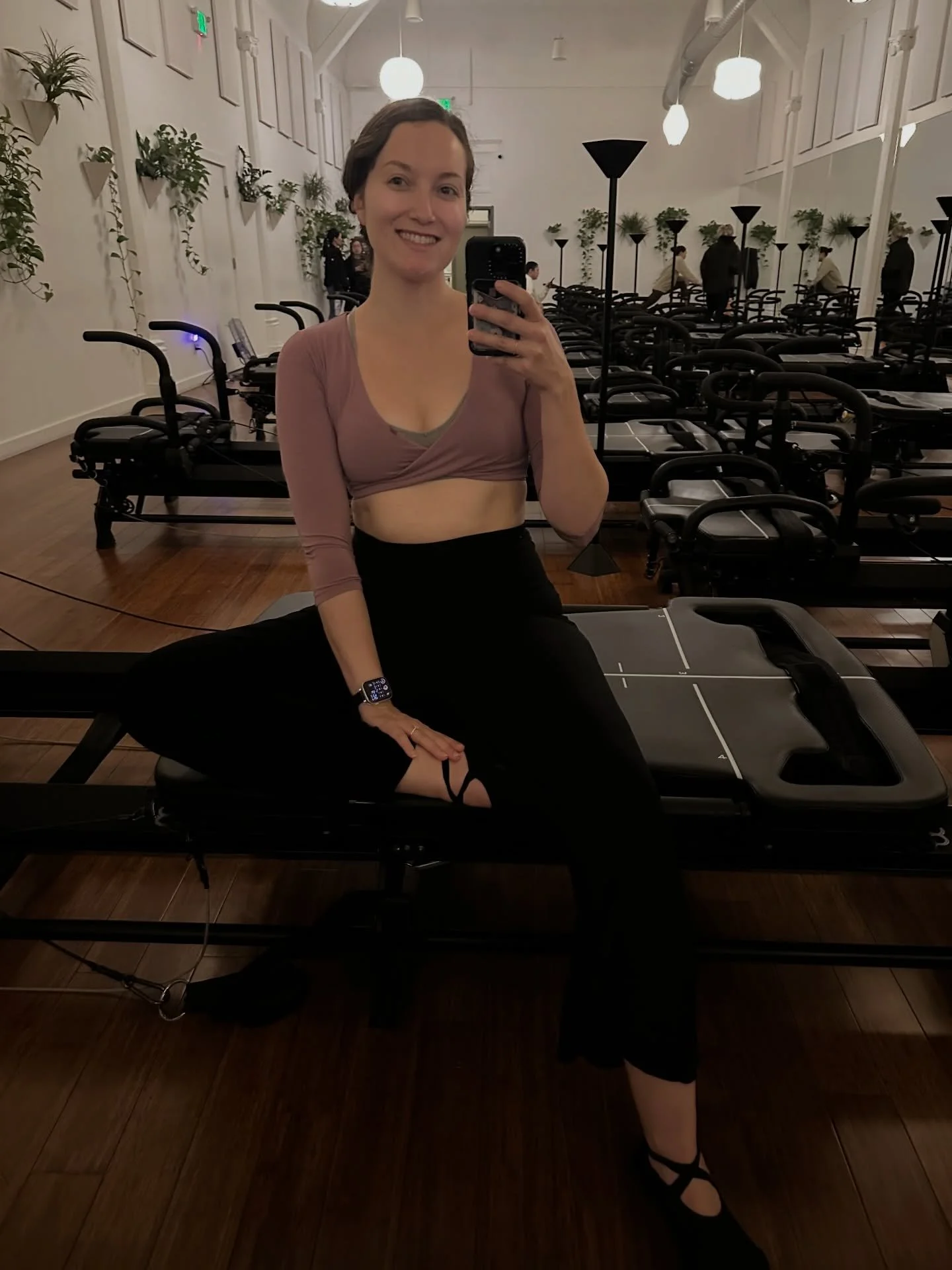 Long (but energizing!) meetings day today but still managed to run off for an evening Pilates class ✨ 

👋 loved meeting you all today for Substack Audits + seeing familiar faces in the chat of the live this morning!