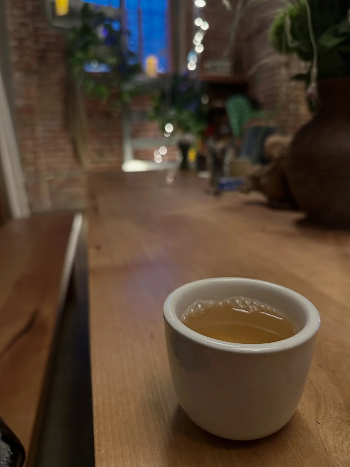 Immaculate vibes at this late night tea house in LA tonight