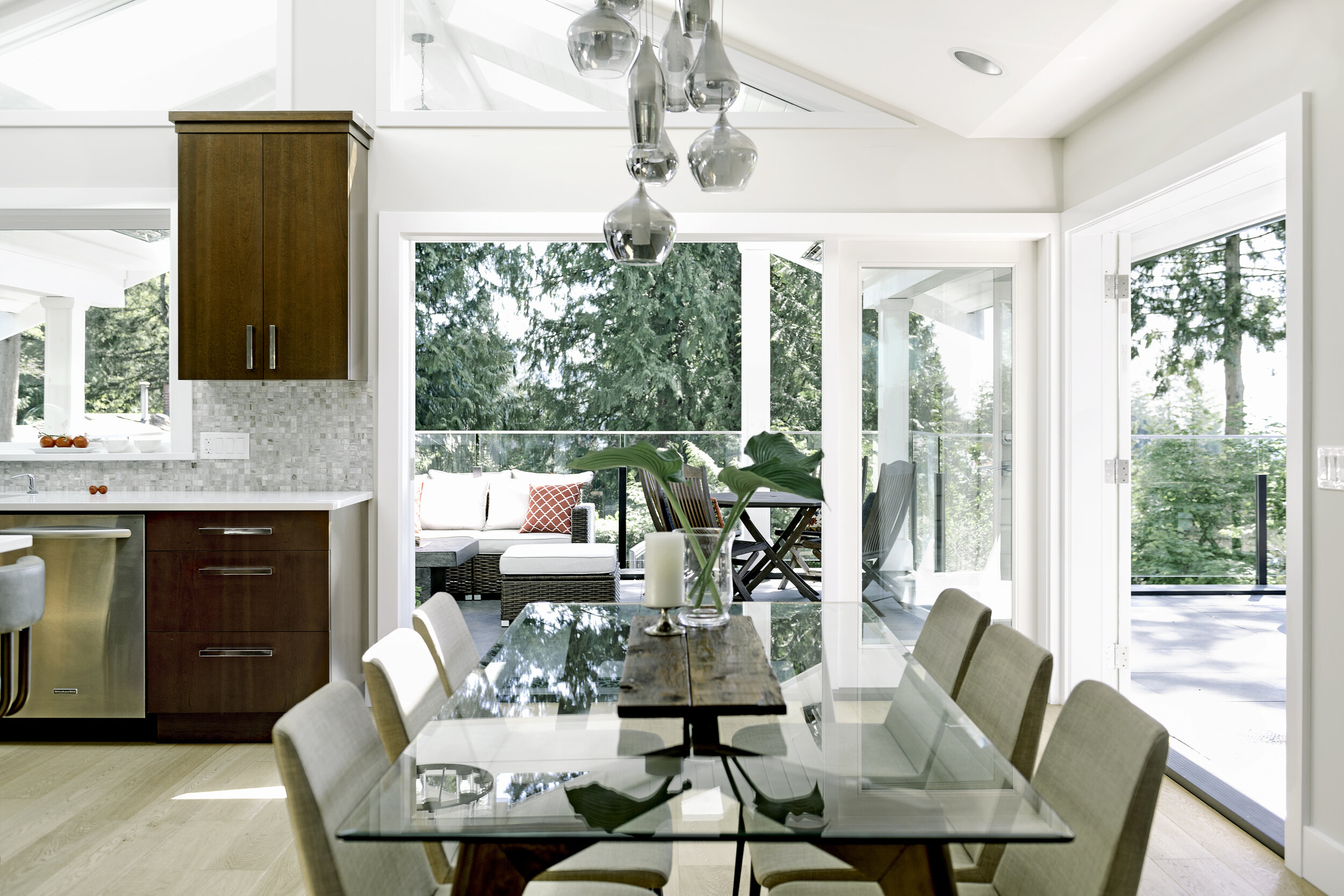 Nicole-Maree-Design-interior-designer-north-vancouver-kitchen-dining.jpg