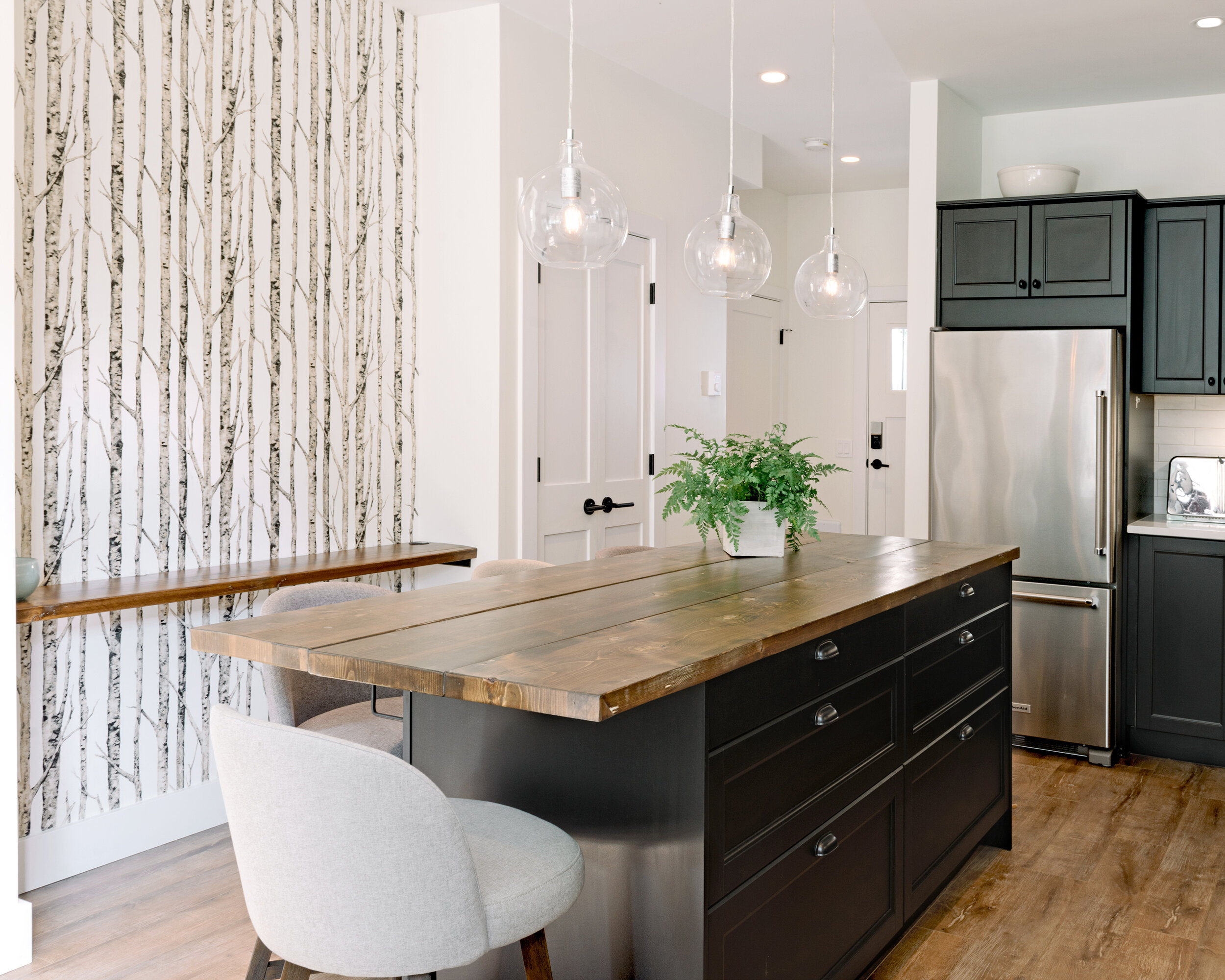 Wellington_Kitchen_island.jpg