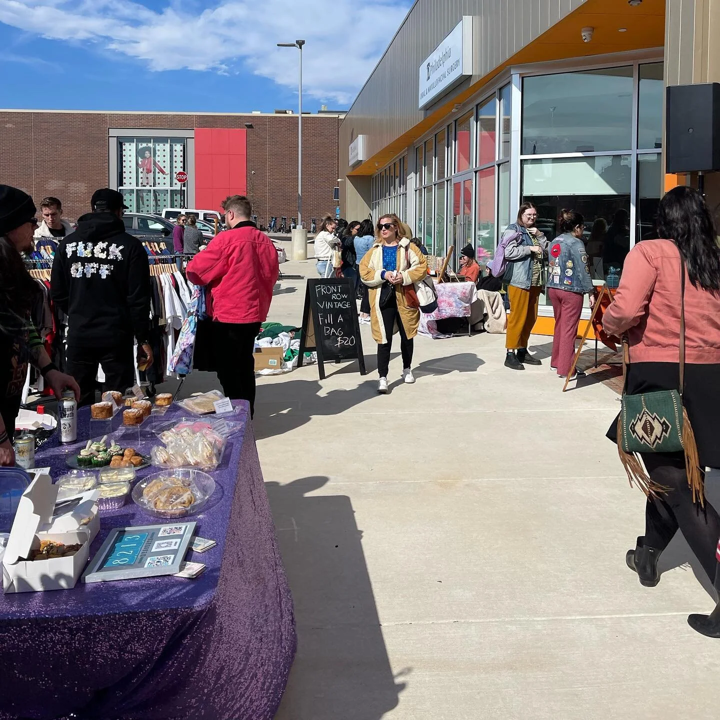 @theblockatsono TODAY 3/18 til 6pm for our Lucky Ducky Market🦆🧲 #shoplocal