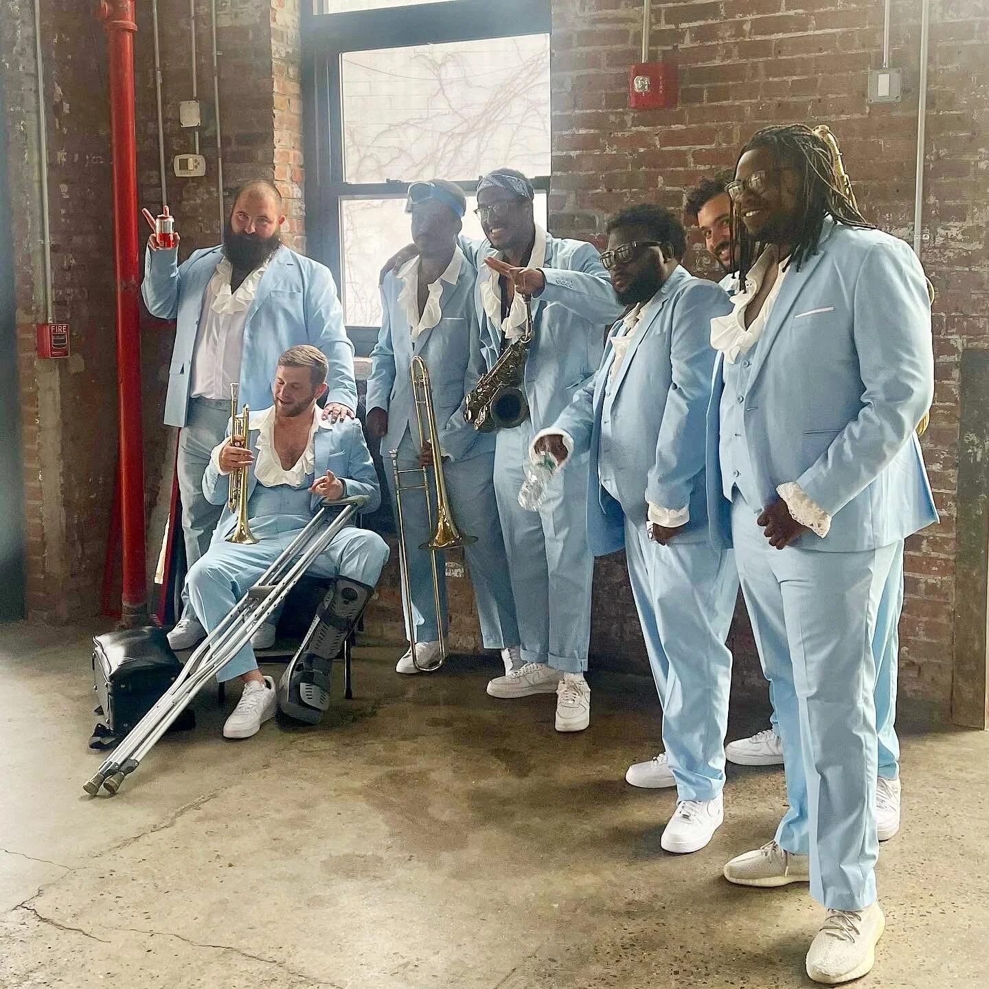 Well, what would a BIG BASH @bonksbarphl be without Philly&rsquo;s Favorite band @snacktime 🤩 SO STOKED to announce @snacktime will be joining us on the block at our next marketplace from 1-2pm! 🎶 Come for the crabs but stay to dance in the street 