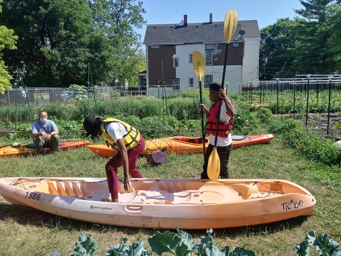 Kayak FGD.jpg