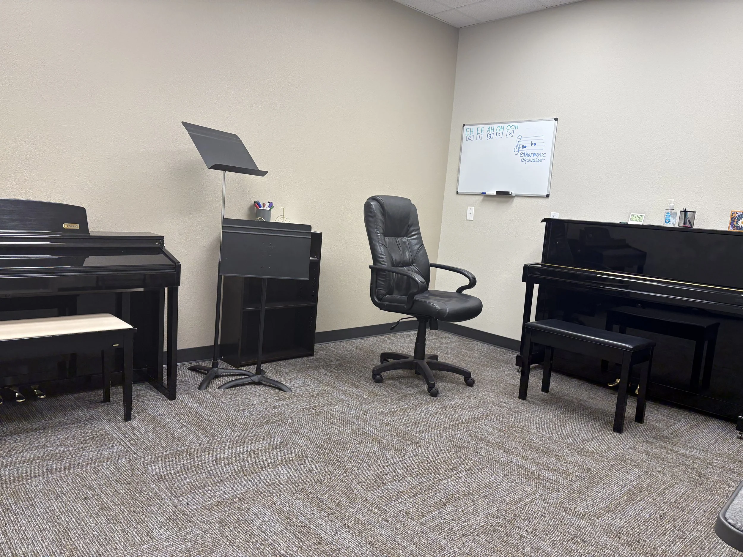 Suite E: Studio 13 (Piano, Voice, Violin, Viola, Saxophone, Flute, Clarinet)