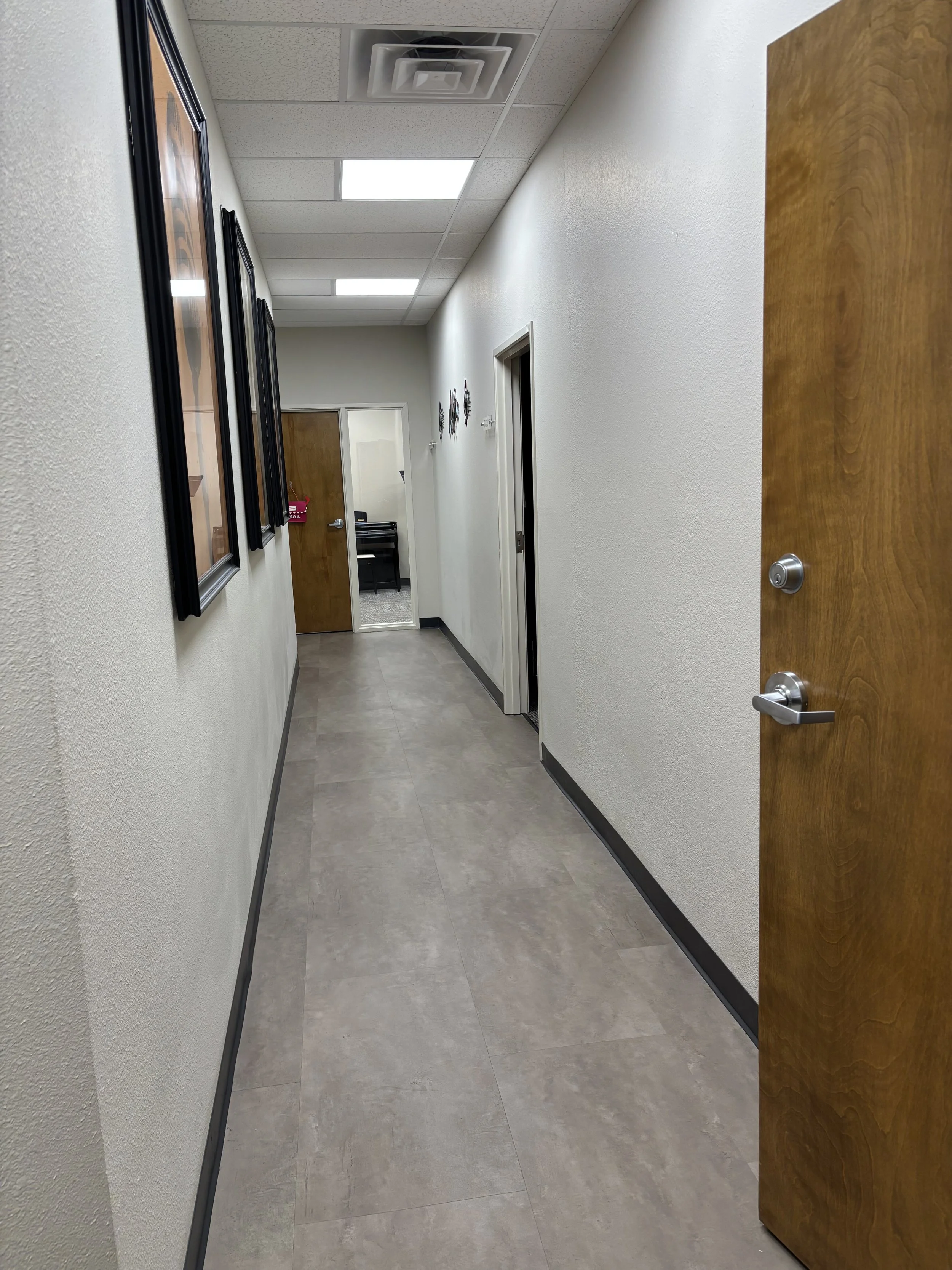 Suite E: Hallway 2