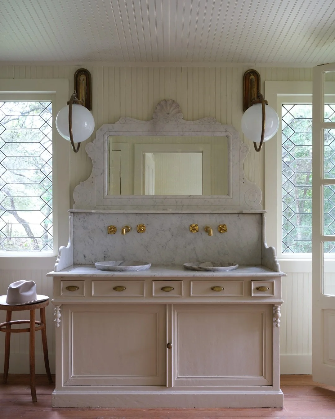 How we styled it &rarr; what we found&rarr; where we envisioned it. That&rsquo;s the magic!

Sharing a little peek into the way @astoriedstyle and I reinvent the salvage pieces we are always hunting. See more of my own and our makeovers on @housebeau