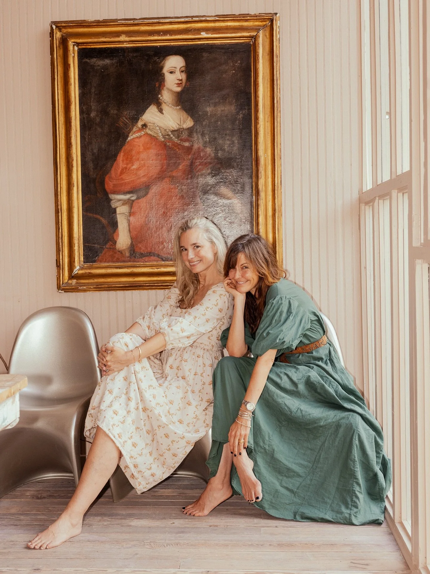 Round Top friends, we can&rsquo;t wait to see you next Tuesday!

If you haven&rsquo;t already mark your calendars&mdash;Marburger Farm, 11:30am&ndash;1:30pm CT on Oct 14. @astoriedstyle and I, both of our books, and (hopefully!) all of you. Come by f