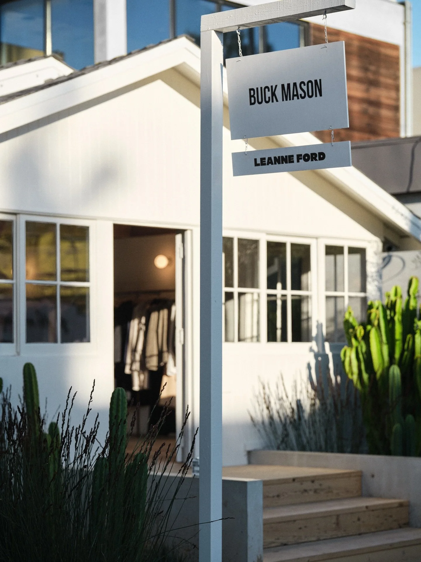 Full circle moments don&rsquo;t always announce themselves&hellip; sometimes the sneak up on you.

Opening my second-ever shop with @buckmasonwomens on Abbot Kinney feels pretty surreal. Years ago, I lived just down the road, riding my bike up and do