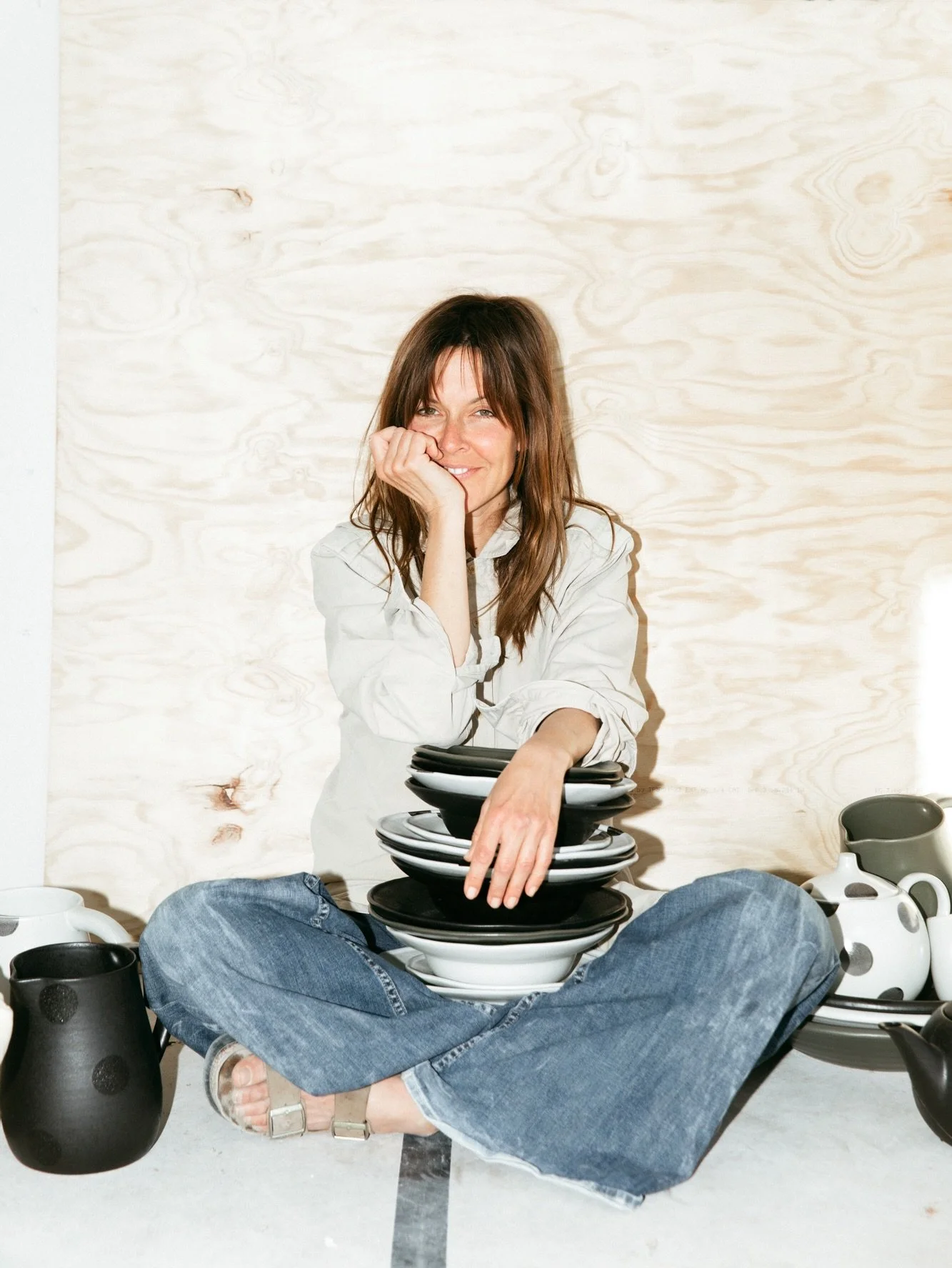 Back in the hot summer of 2024, after a family trip to Italy, I ditched the husband and kid and made my way solo to Portugal on a bit of a whim. I had a dream of my own tabletop collection, so I went straight to the factories behind all of my favorit