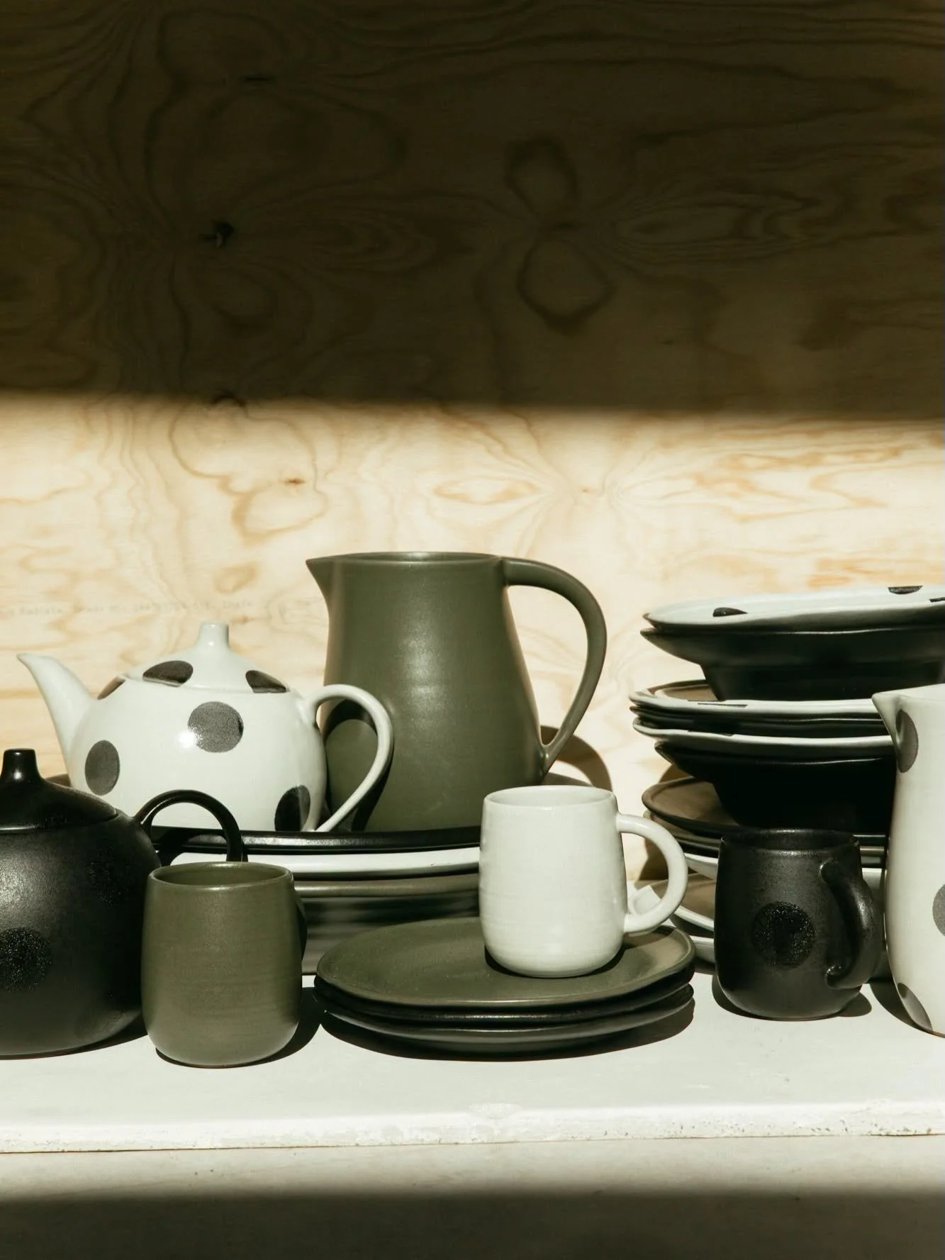 Good news! By popular demand &mdash; and some texts from my besties &mdash; we figured out how to get you smaller orders. Plates and bowls are now available in smaller sets of 6 and 4.

We are making it up as we go here!

The #TERRAFIRMA collection i