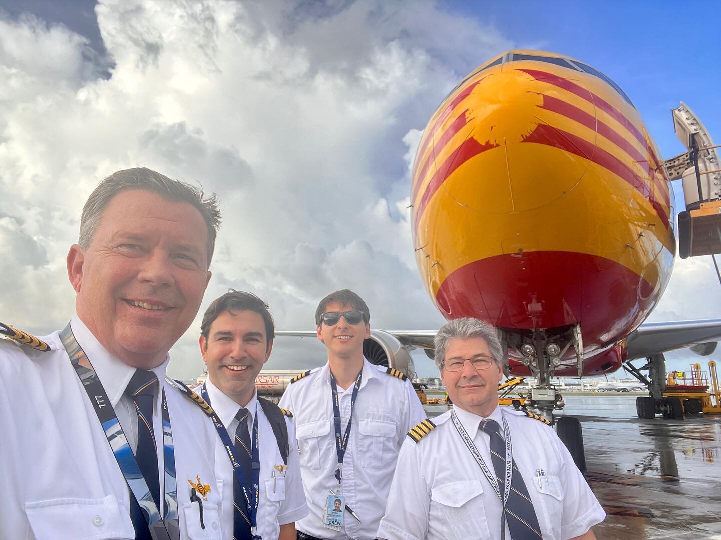 When the shit hits the fan it&rsquo;s a good day when your flying with talented crew. Ten gold stars and two thumbs up for these guys. We dealt with some very wonky crap today.  #flights #flying #flightcrew #flight #weather #boeing777