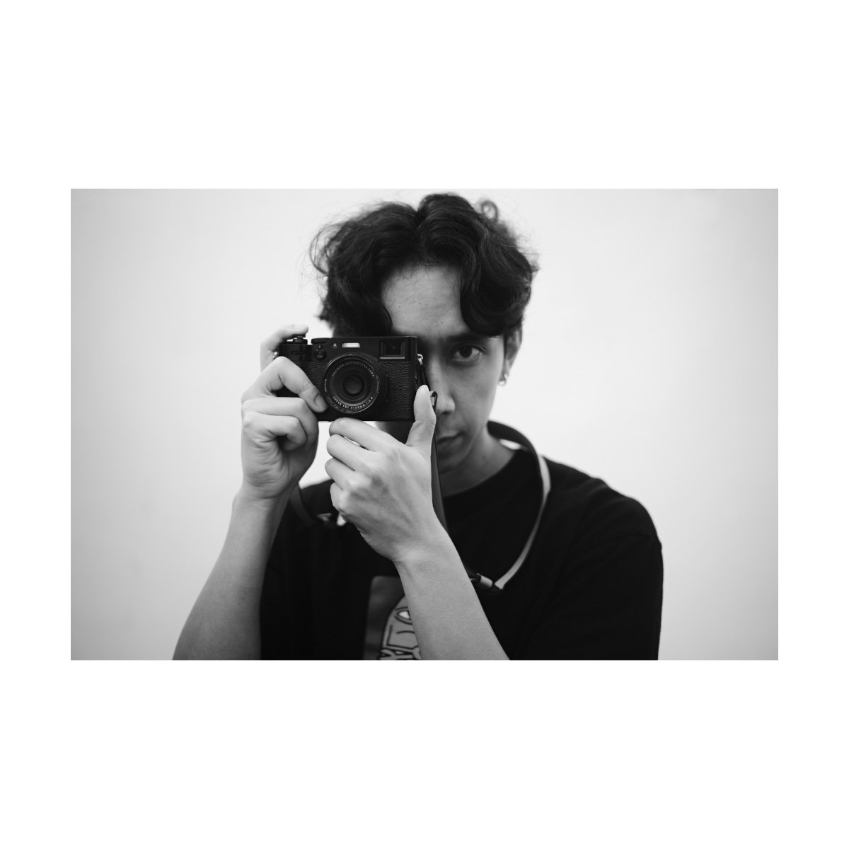 x100v street photography