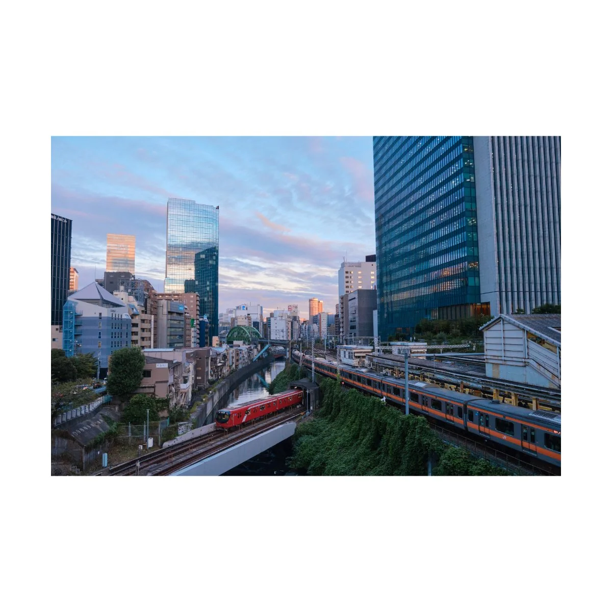 andre pel japan street photography hijiri bridge suzume