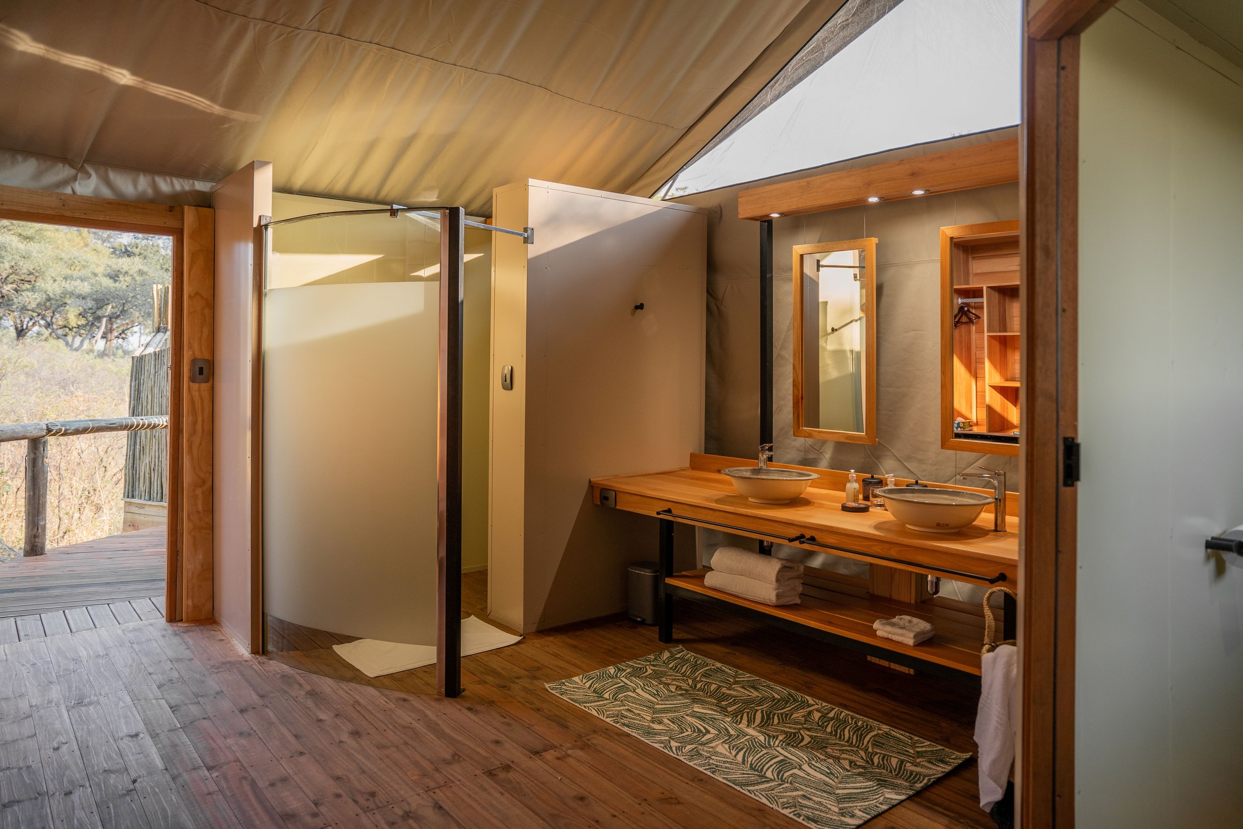 5-4 Rivers Camp - Bathroom - 1.jpg