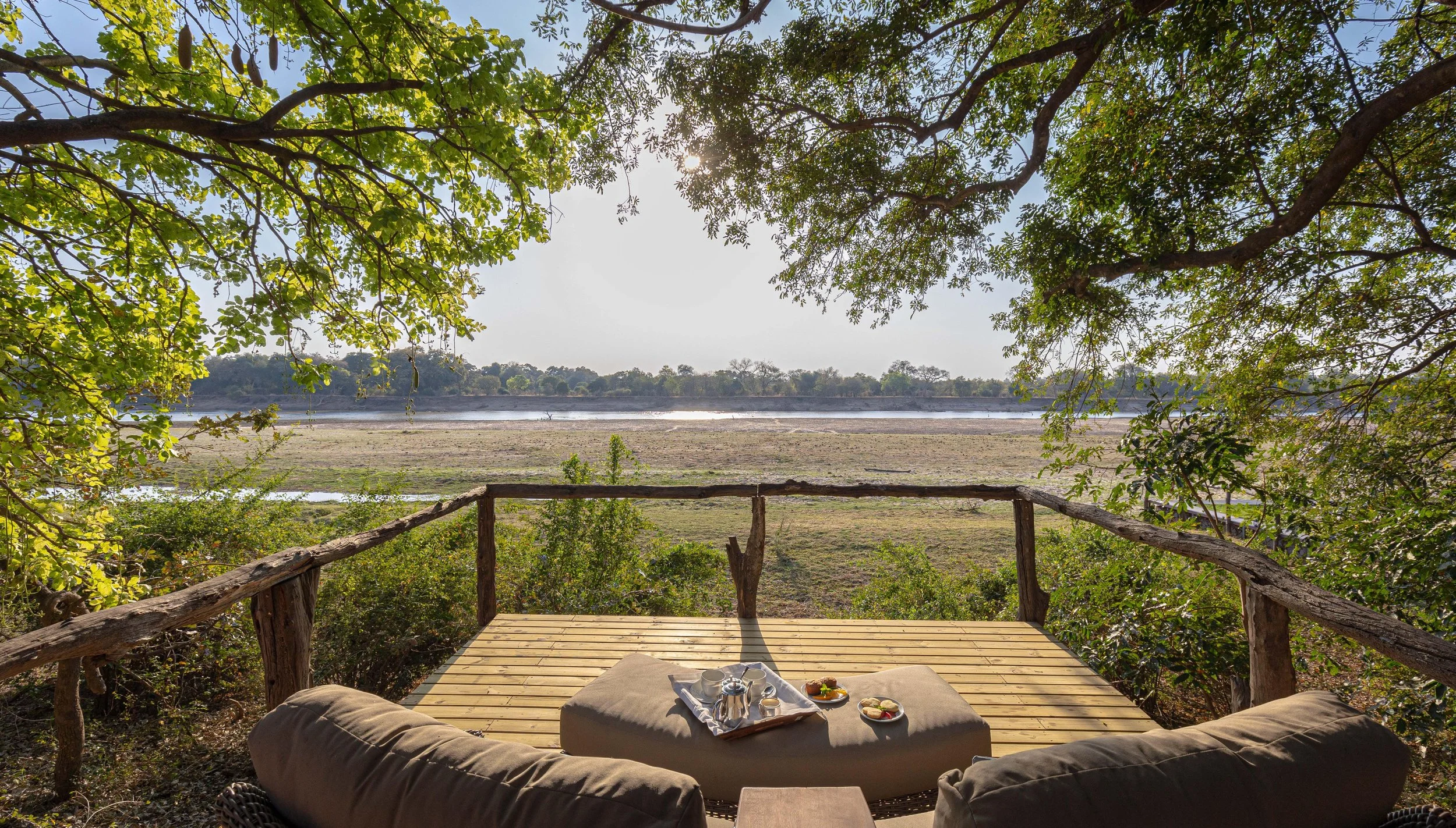 Shawa Luangwa 2022 -18.deck area_1.jpg
