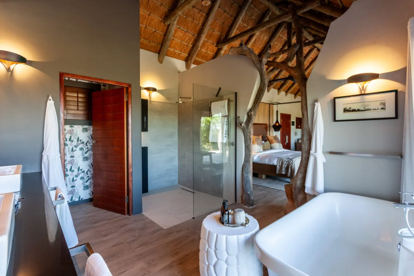 leopard-hills-mvr-2024-accommodation-suite-24-1350x900.jpg