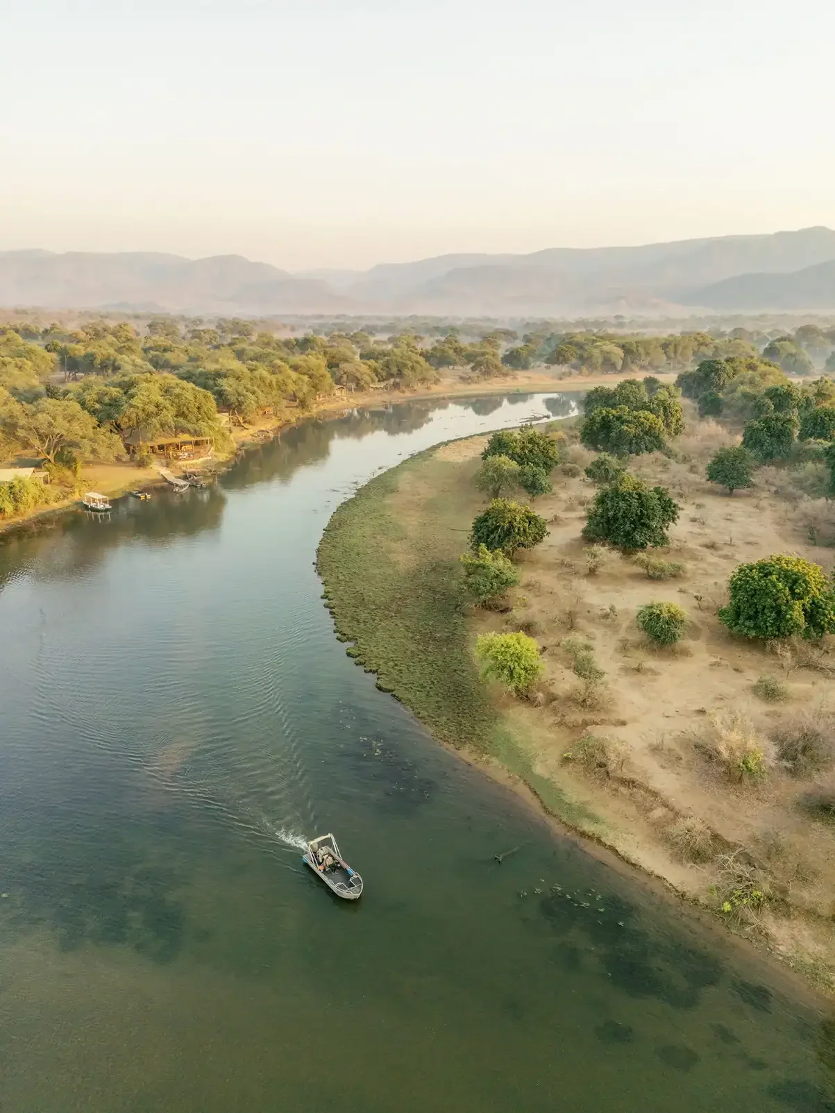 At_Camp_Chongwe_TimeTide_©_Oliver_Fly_Photography_15.webp