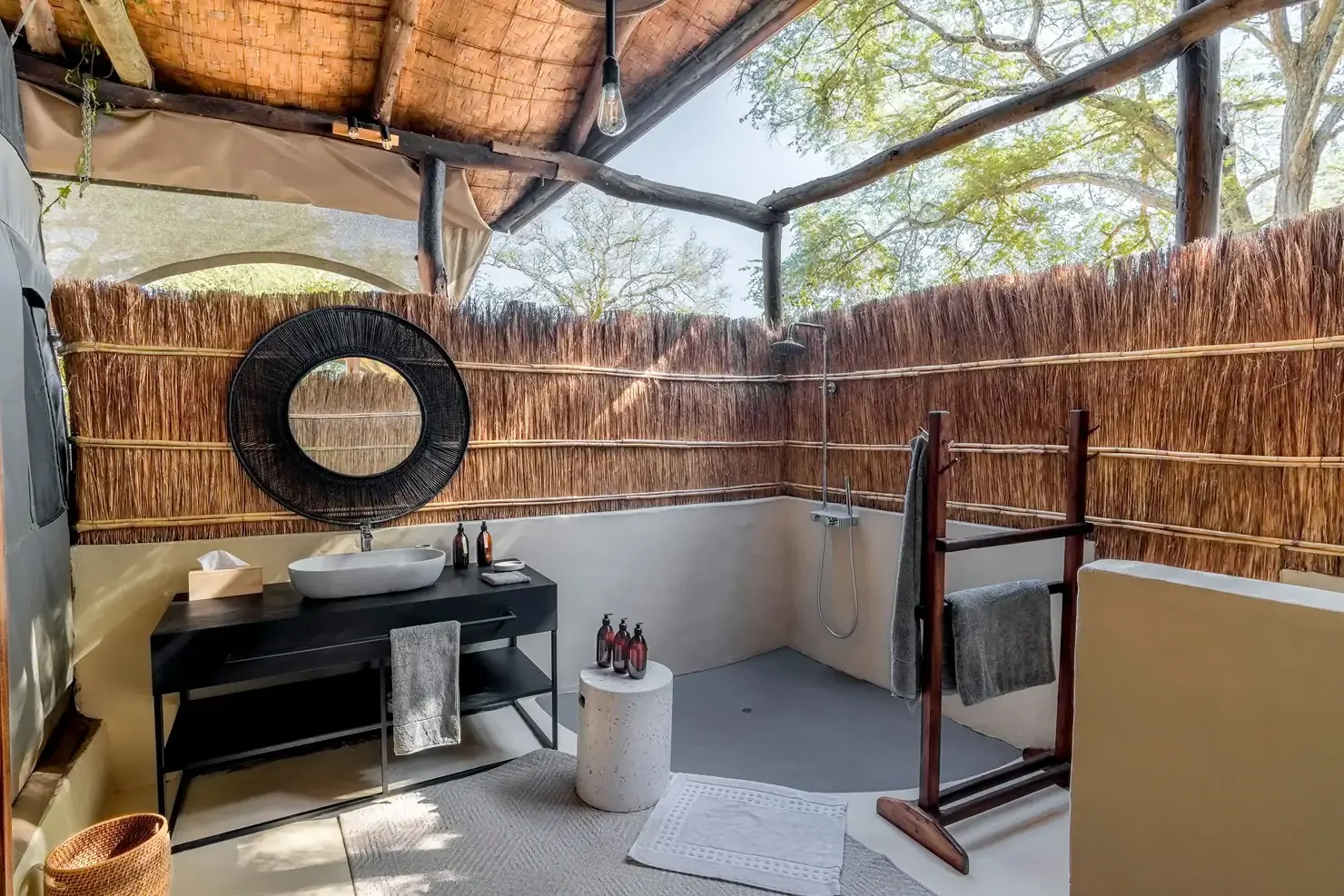 TimeTide_Chongwe_Camp04932-HDR-Edit.webp