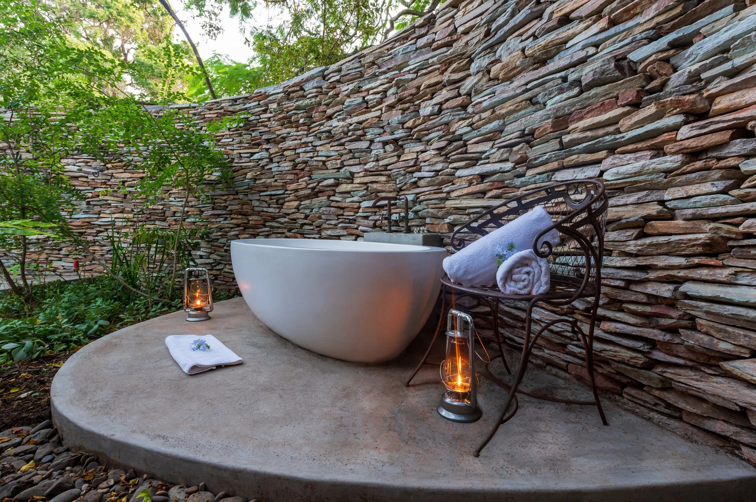 enclosed-bath-selati-camp-luxury-suite.jpg