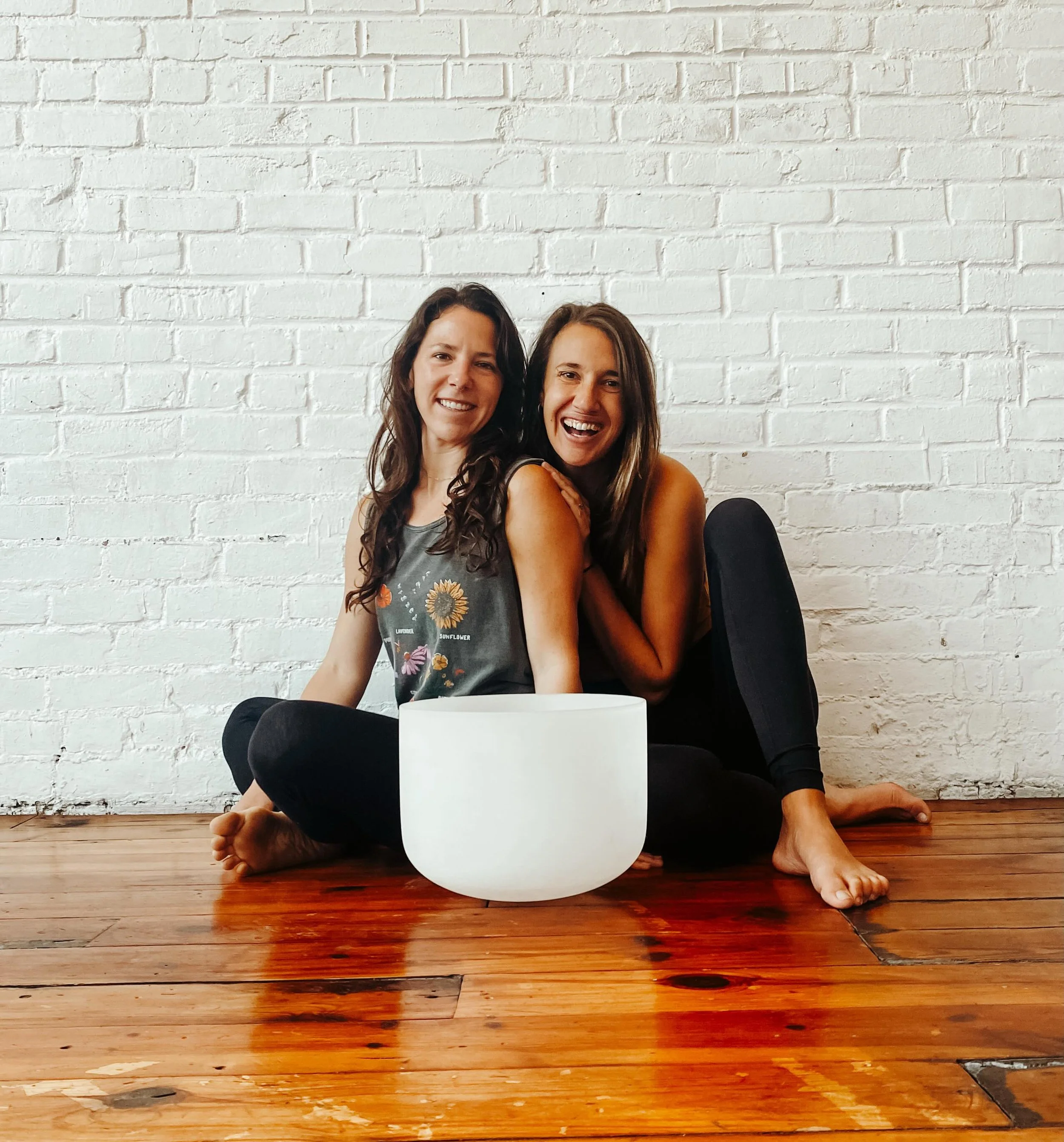 ✨Sun 5/17: Breathwork and Sound Journey with the wondeful women of Her Mana ✨

Okay okay I literally LOVE all of the events I facilitate and pour every ounce of my big ole heart and soul and spirit into them. 

But FRIENDS. I promise you I am not exa