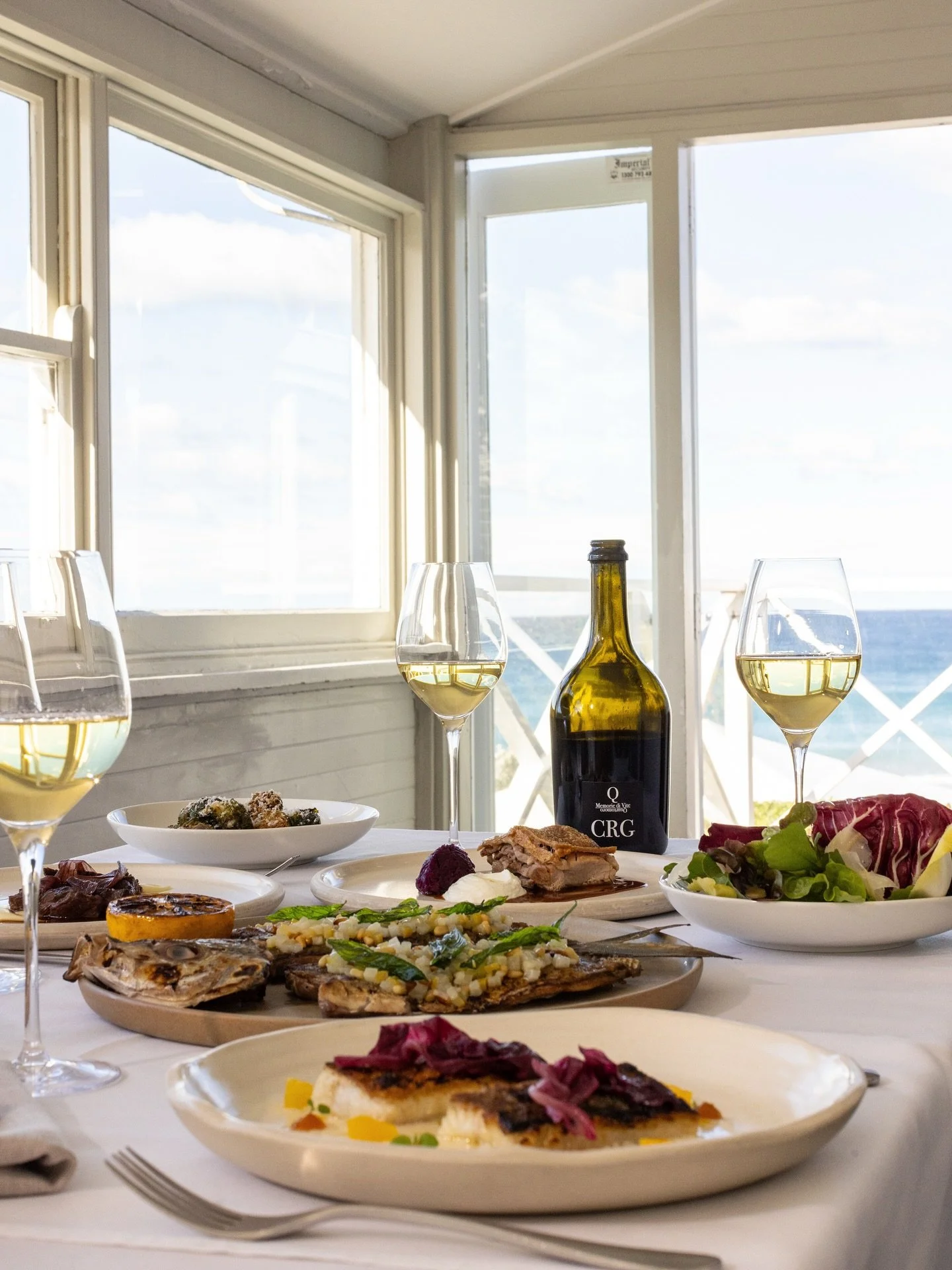 The magnificent seaside @pilurestaurant by @chefgiovannipilu and @maz_annecchini focused on seasonal and local produce, inspired by Sardinian flavours. 

The most beautiful place to long lunch. Back soon 💙

📷 @kittigould recent work with @puddleduc
