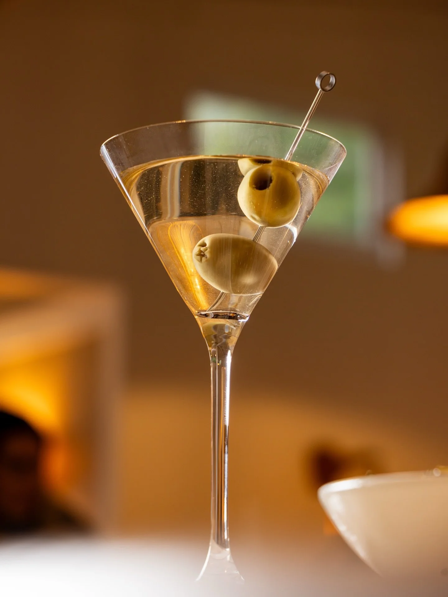 New work for @riedel_official 
The GRAPE@RIEDEL diamond shaped luxury Martini glass turning light into liquid.
📷 @kittigould 
Location @thenielsen_au 
Agency @blackcommunications 
With @erin.baulderstone @riedel_mark.baulderstone