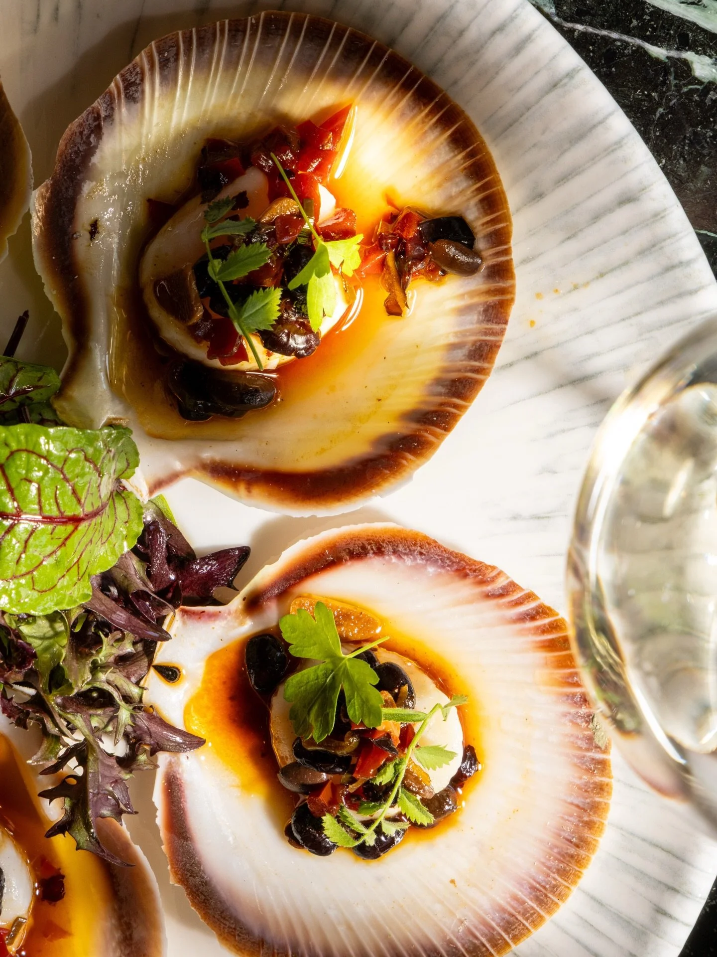 📷 @kittigould for @newgreenschatswood 
Such a beautiful day among the greens, right in the middle of Chatswood! Thanks for your brilliant styling @sammysfeast, right down to the fingernails.