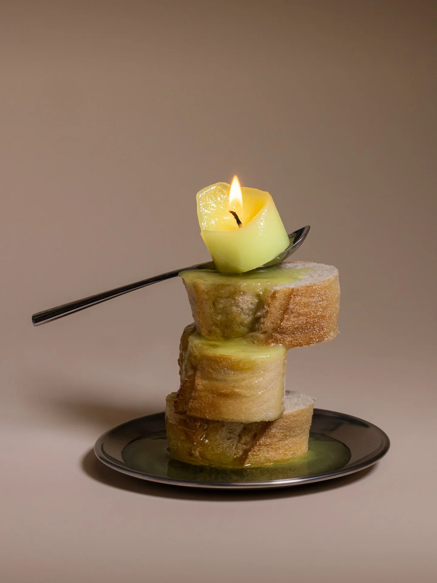 Dinner by candlelight. And dinner is the candle.

Work for @forgedbyvow using the Tallow Candle, made from cultured Japanese quail harvested sustainably in Sydney.

Beautiful styling and impeccable manicure @em_mason_