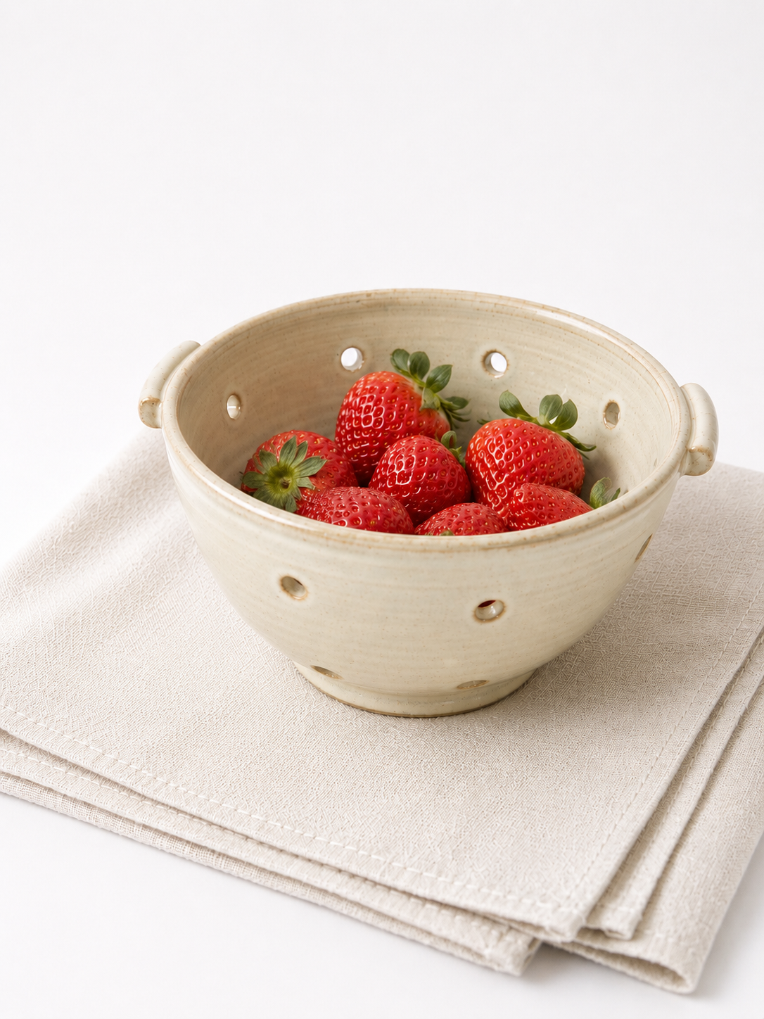 Moroccan Clay Berry Basket