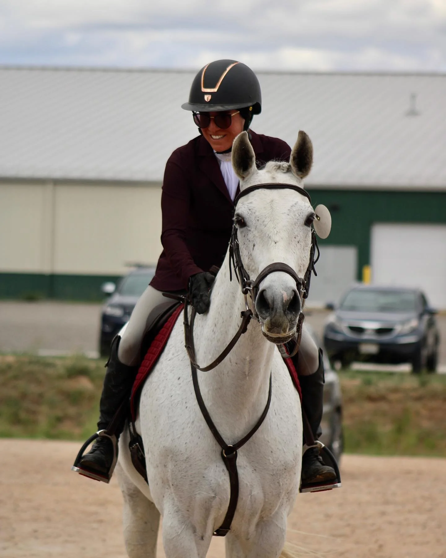 A few weeks ago, I had the pleasure of supporting my big sister @mgg.eventing at her first out-of-state event! Her and Mav killed it, per usual🥰 Here&rsquo;s some of the photos I got, featuring some of Mav&rsquo;s derp faces🤓