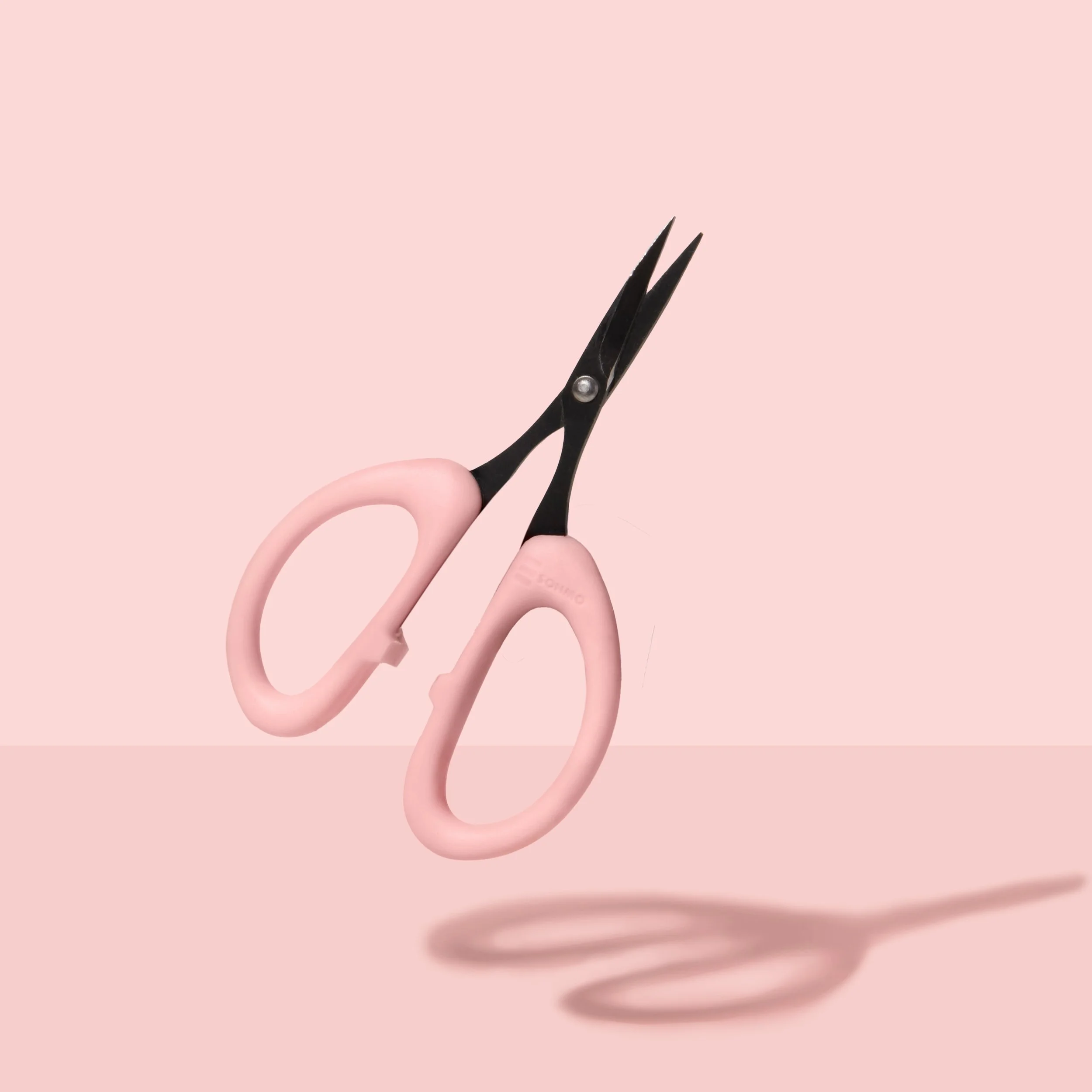SOHMO Go-To Scissors - Small 6a.jpg