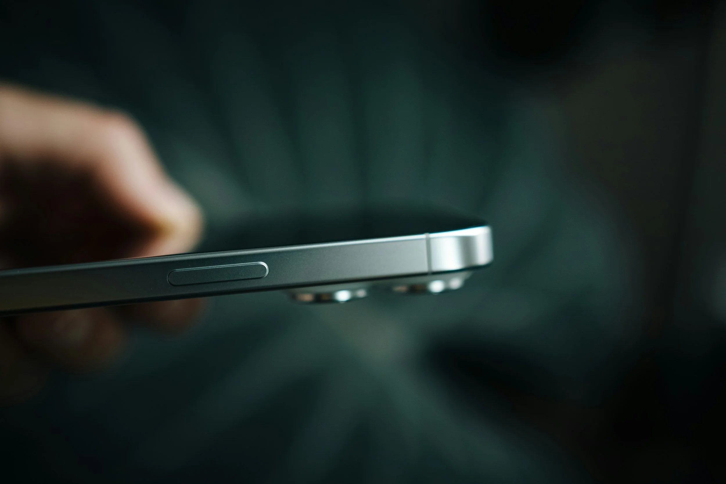Are Screen Protectors Worth It? – The Truth About Smartphone Screen ...