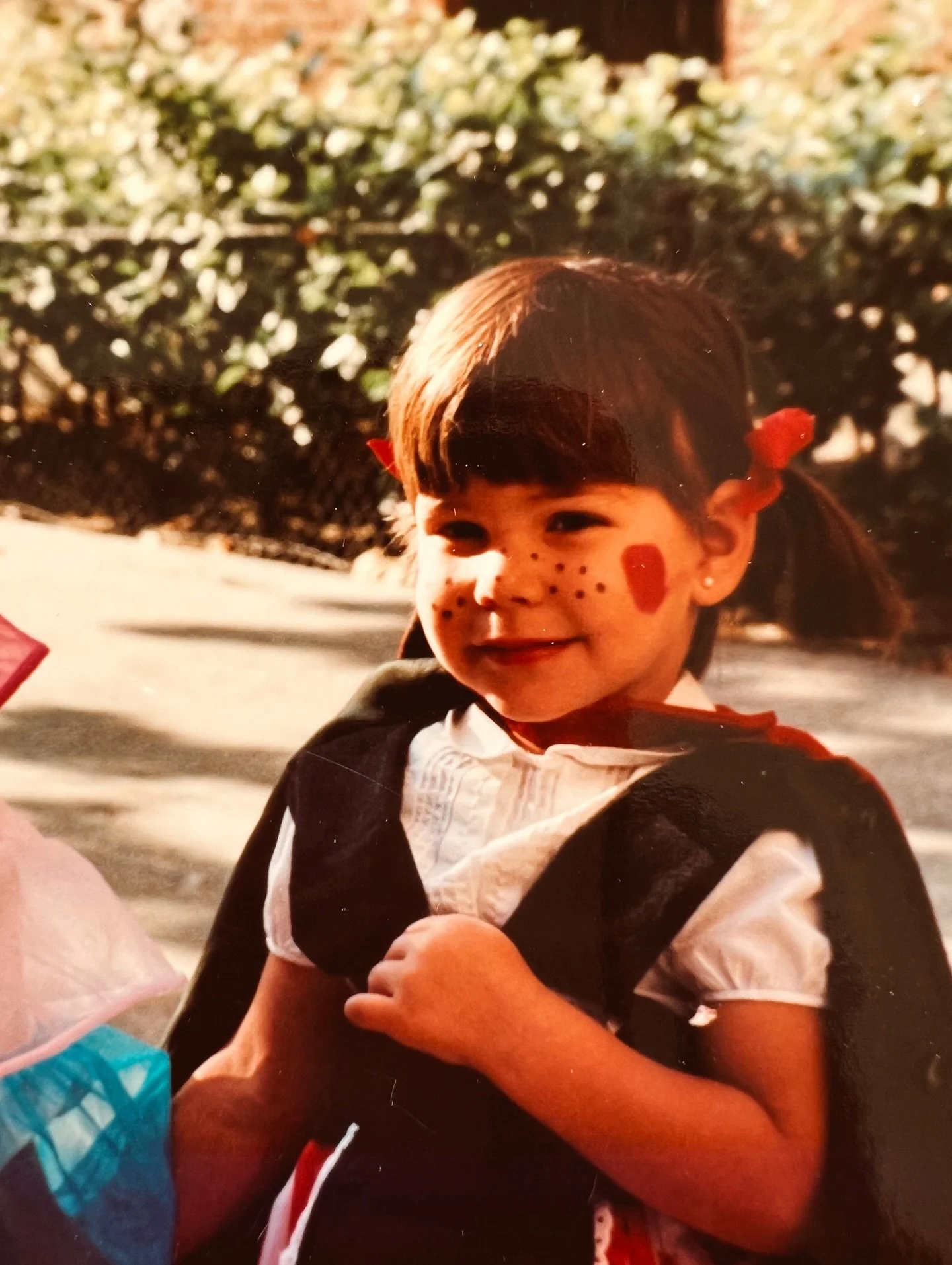 Mi sue&ntilde;o de ni&ntilde;a hoy hace &iexcl;9 a&ntilde;os! se hizo realidad 🥳 &iexcl;Mariquilla Make Up est&aacute; de cumple! 🎂

Mi peque&ntilde;o proyecto lleva 9 a&ntilde;azos maquillando, calmando nervios y compartiendo momentos inolvidables