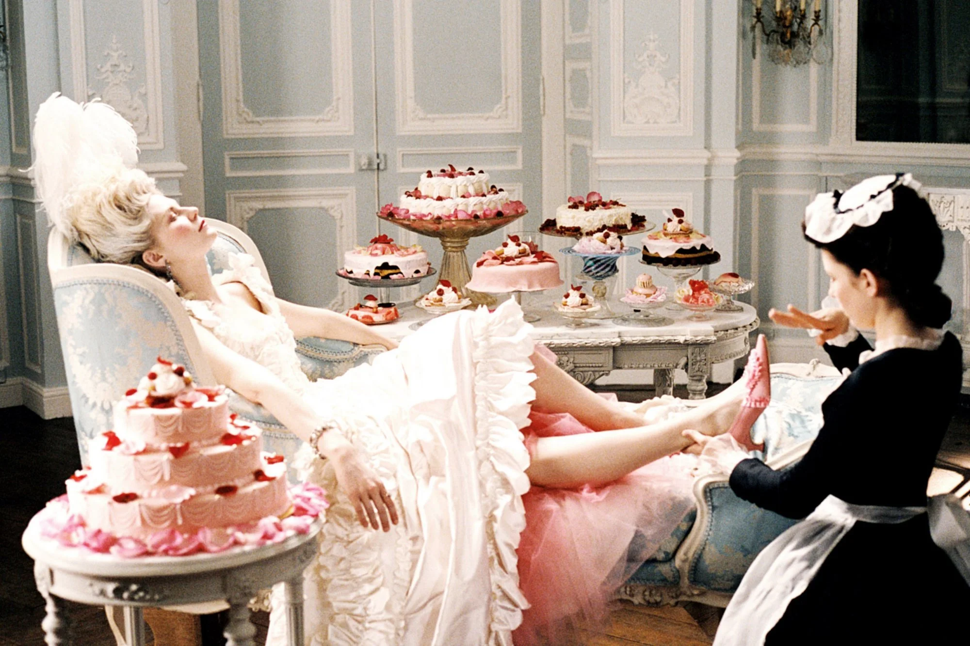 Marie Antoinette (2006)