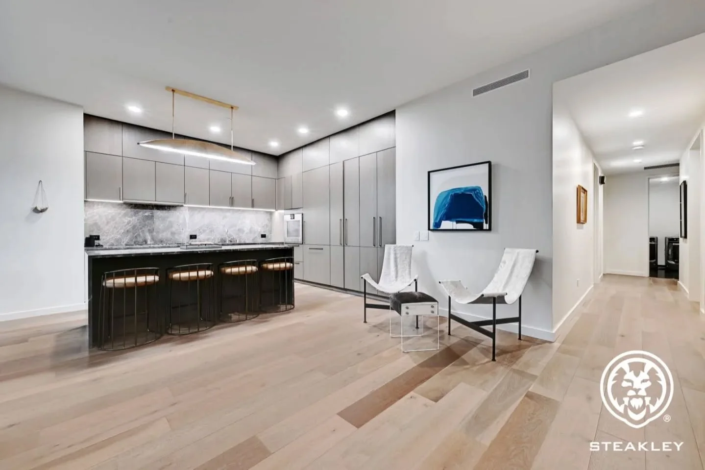 West-facing sunsets, floor-to-ceiling windows, and Kelly Wearstler design all wrapped up in this Proper Residence on the 19th floor.

This 3 bed, 3.5 bath home comes fully furnished and turn-key. Think Gaggenau appliances, wine fridge, motorized shad