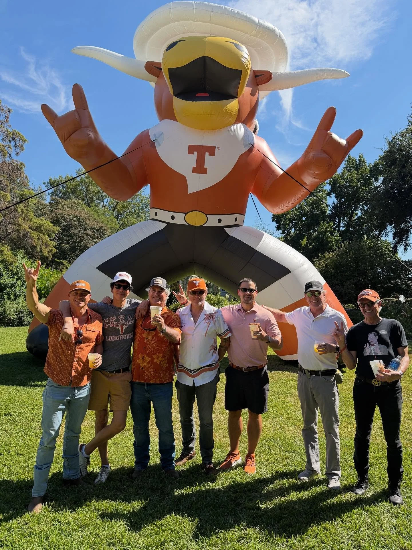 Regulators.. Horns Up! #TXOU #texasfight