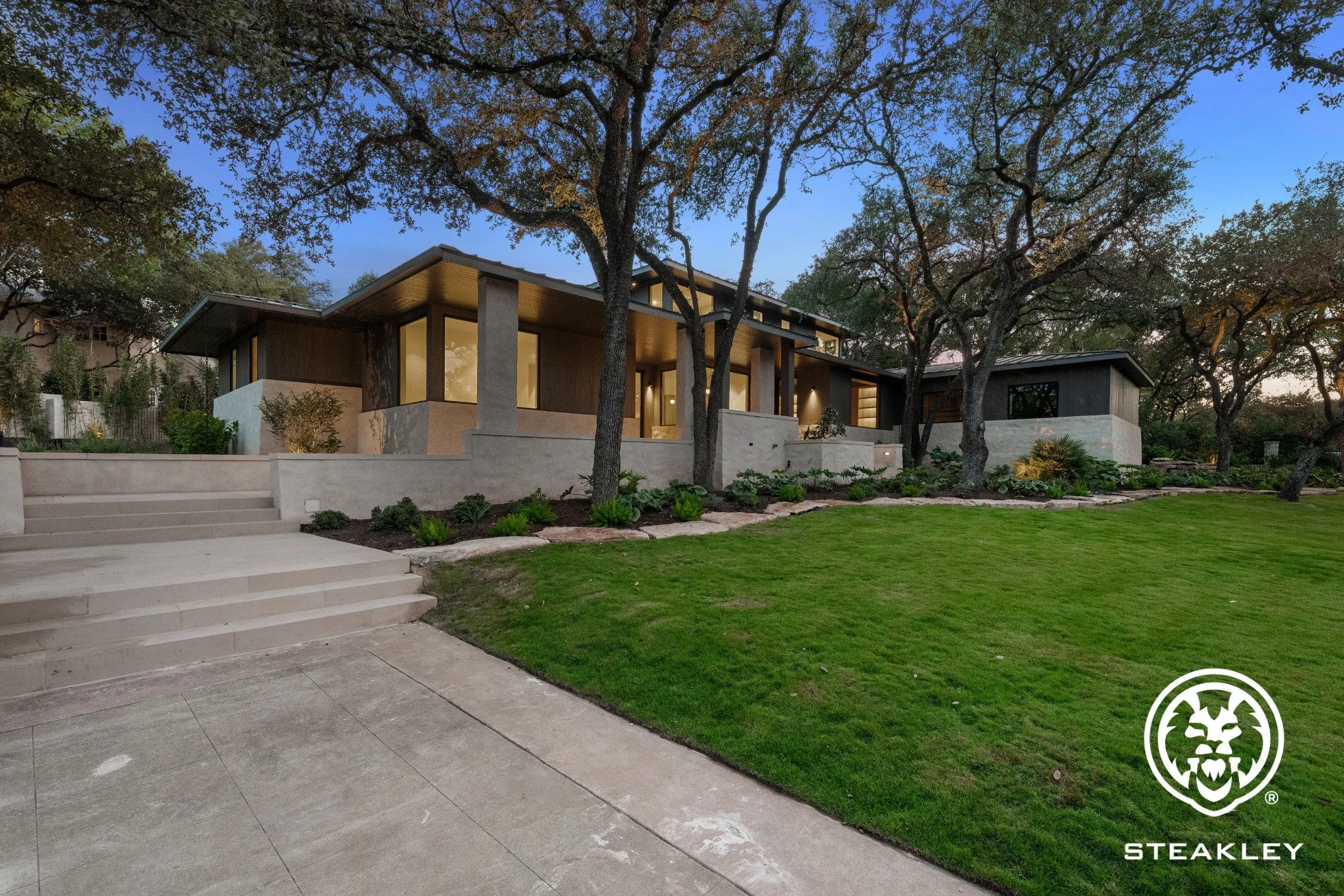 A hidden modern retreat above Lady Bird Lake.

500 Lake Cliff Trail merges architectural pedigree with resort-style outdoor living&mdash;complete with quartzite pool, Finnish sauna, and panoramic views of Stratford Hills.

4 Beds + Office | 4.5 Baths