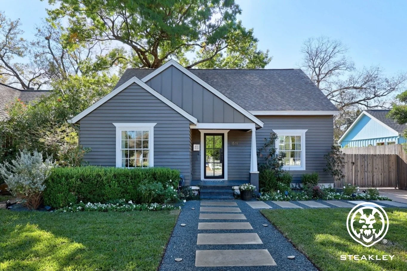 This Bryker Woods bungalow is doing it all.
Main house plus a full casita in the back. Pool. Central Austin location. No notes.

1519 W 29th St
4 beds total, 3.5 baths
2,538 sq ft on a .19 acre lot

The main house flows beautifully with white oak flo