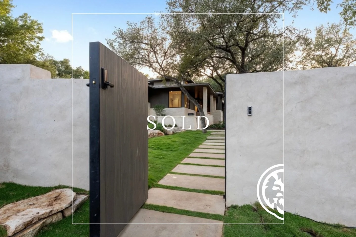 Private Sale.
Offered at $6.995M.

This was one of three record-setting, non-waterfront price per foot transactions in 78746 over the past 12 months. Another market milestone for my team. Call for details.

#austin #austinrealestate
