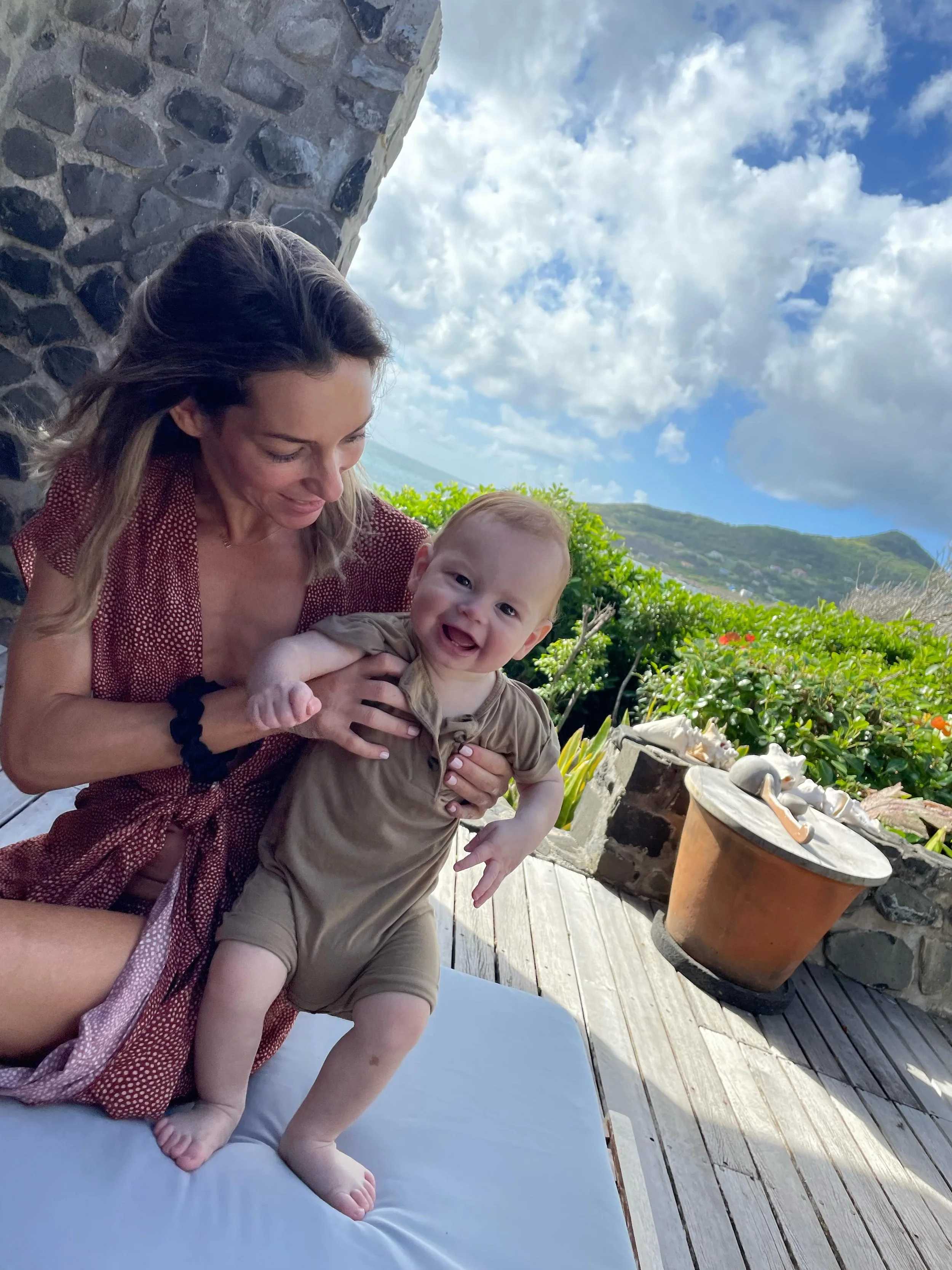Built by stardust, and a little help from Gayle and Belinda, this little mother of Van Walton Steakley delivers a wide wake of creativity, love, laughter, and daily moments of pure grace throughout the universe.
