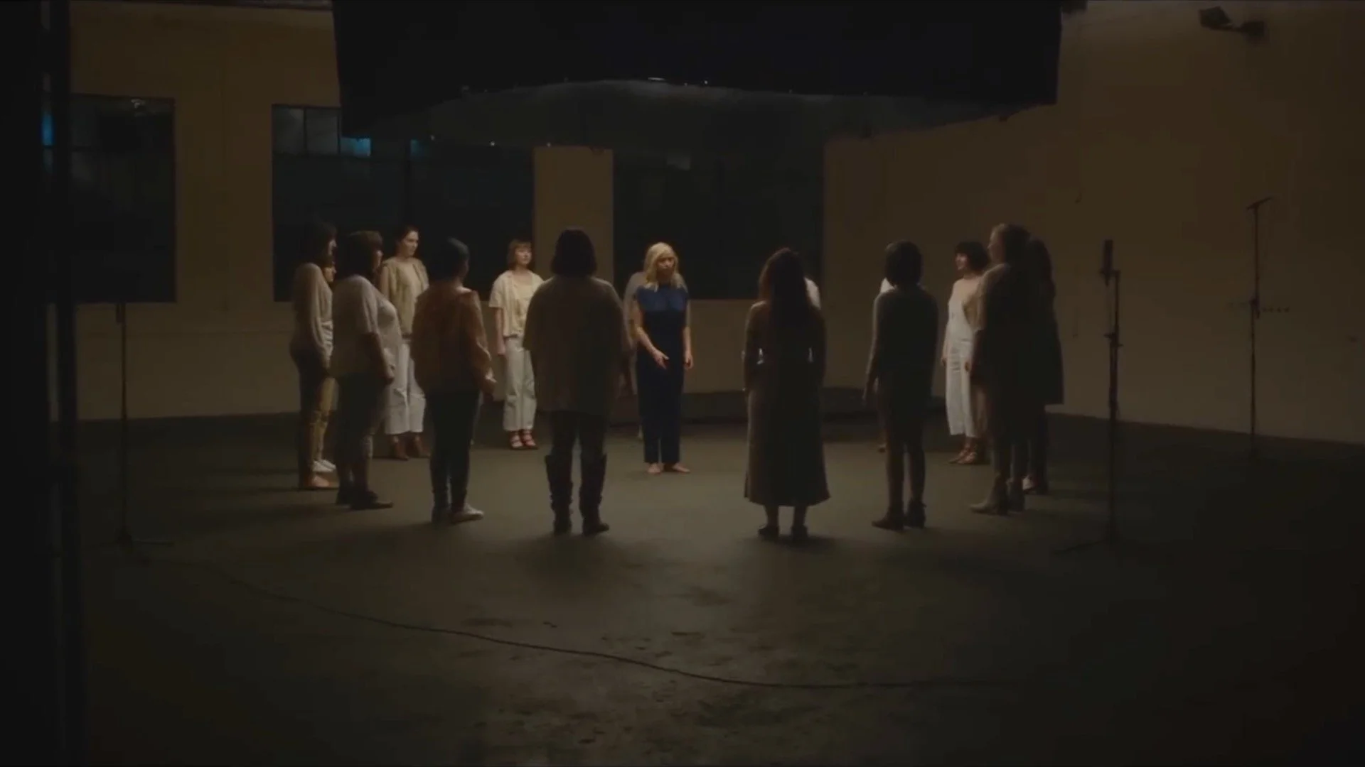 Ashleigh Ball - Blue Moon (Oner)