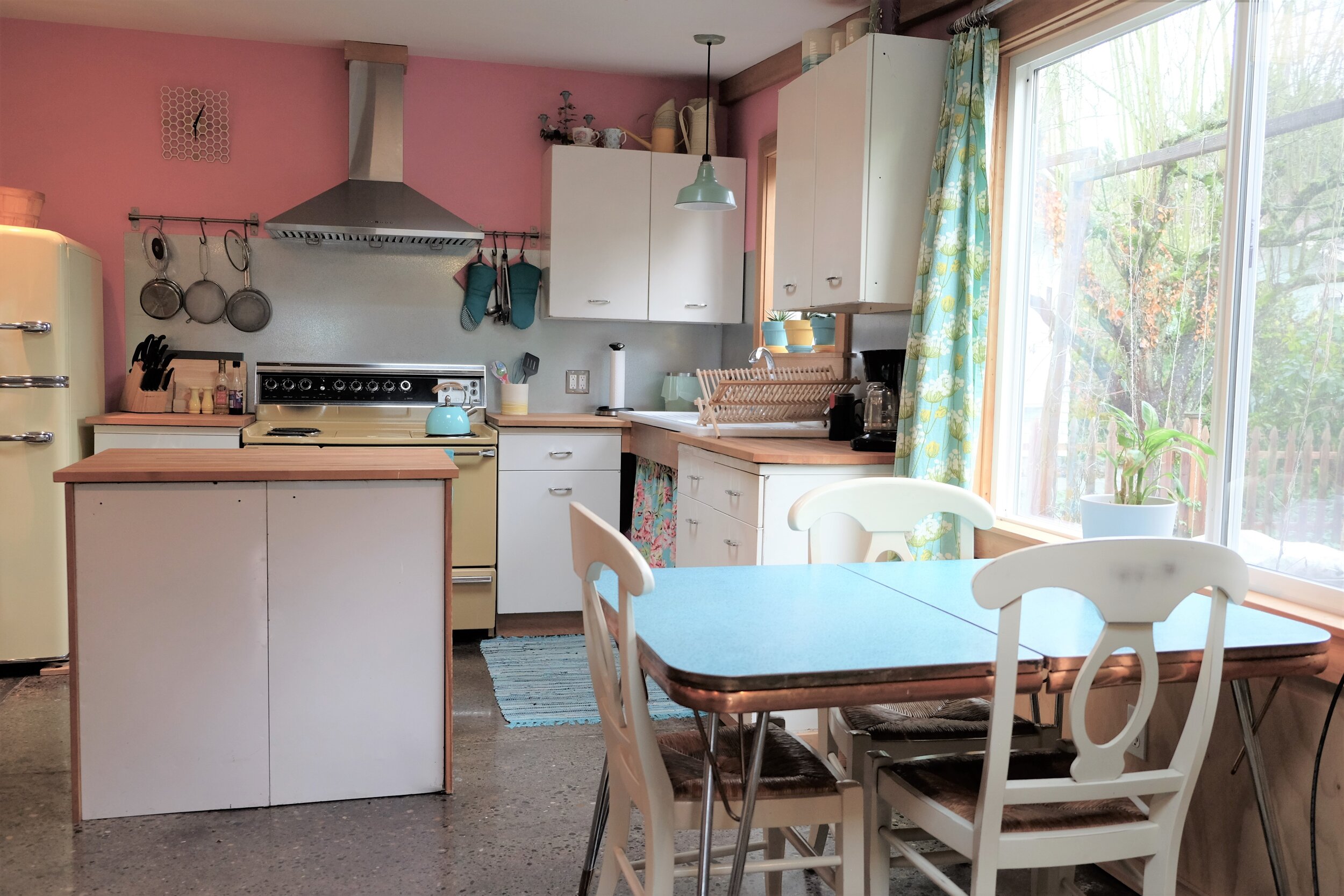 kitchen and dining.jpg