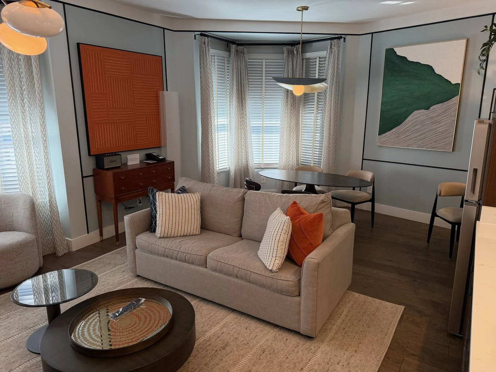 hotel-belleclaire-new-york-presidential-suite-living-room-overview-b
