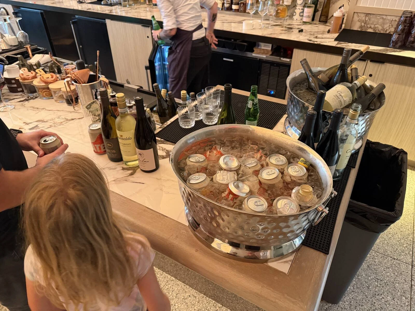 kimpton-era-midtown-new-york-the-parlor-happy-hour-wine-selection-b.jpg